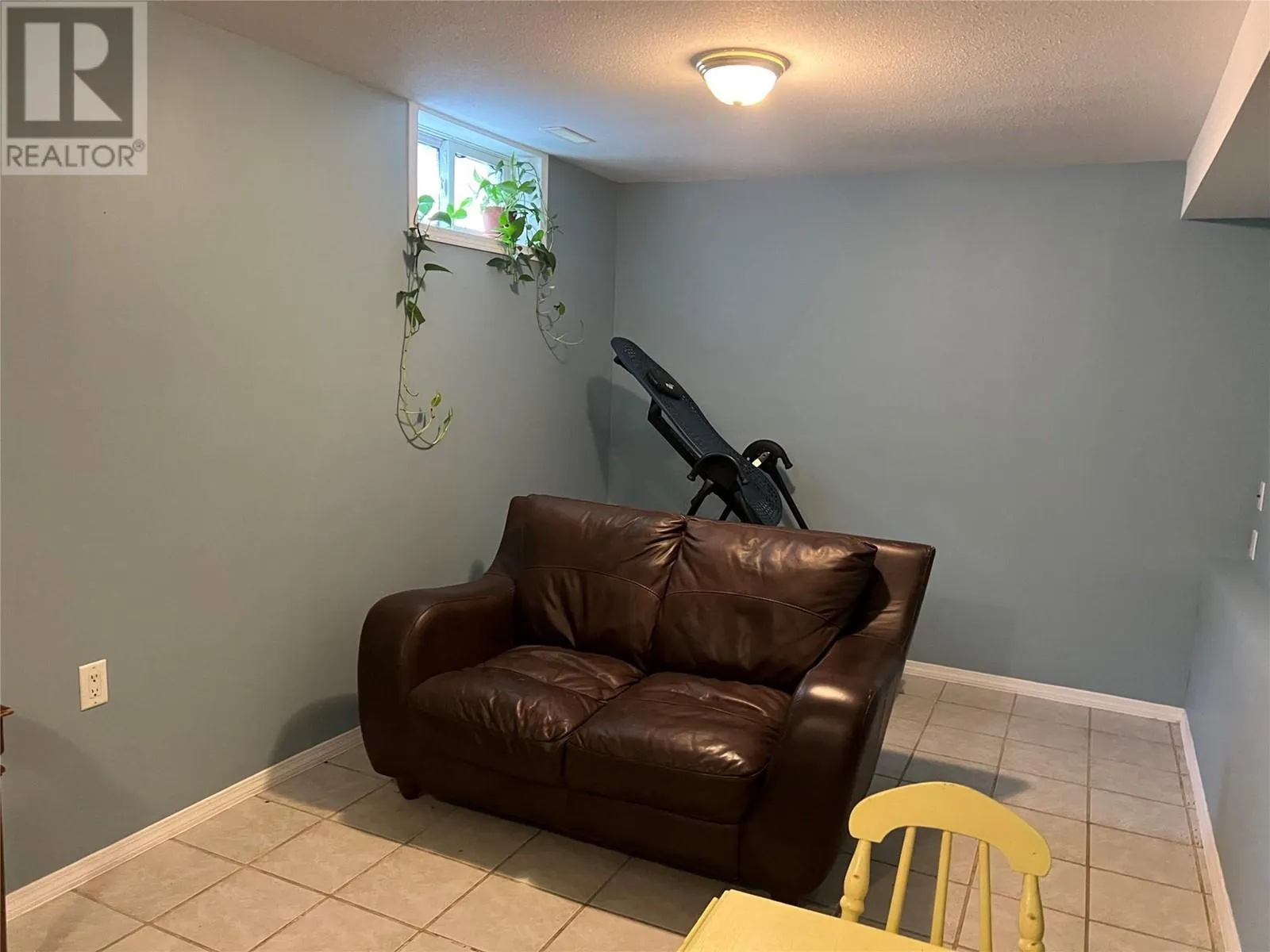 6476 KOOTENAY Street