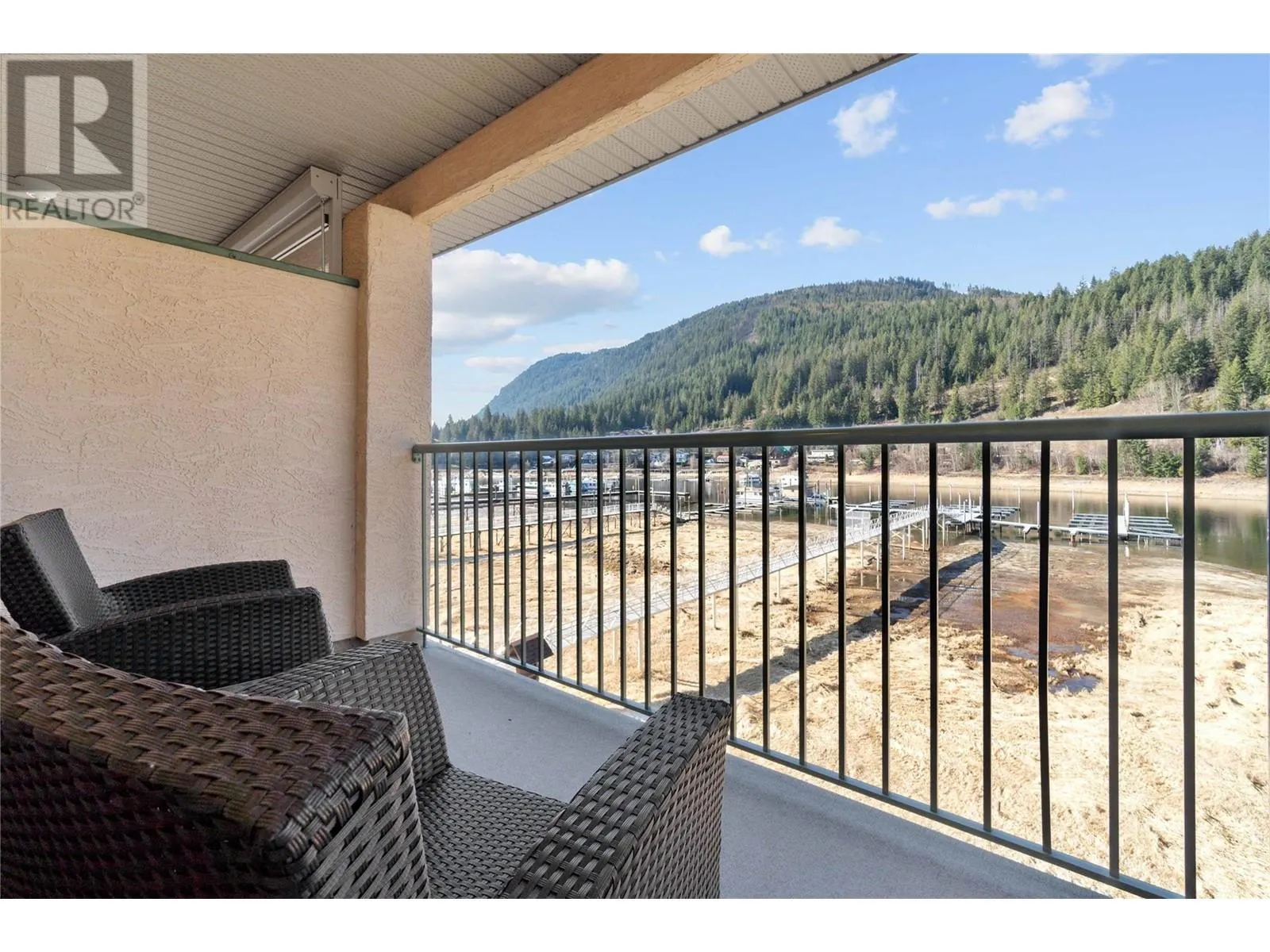 1002 Riverside Avenue Unit# 320