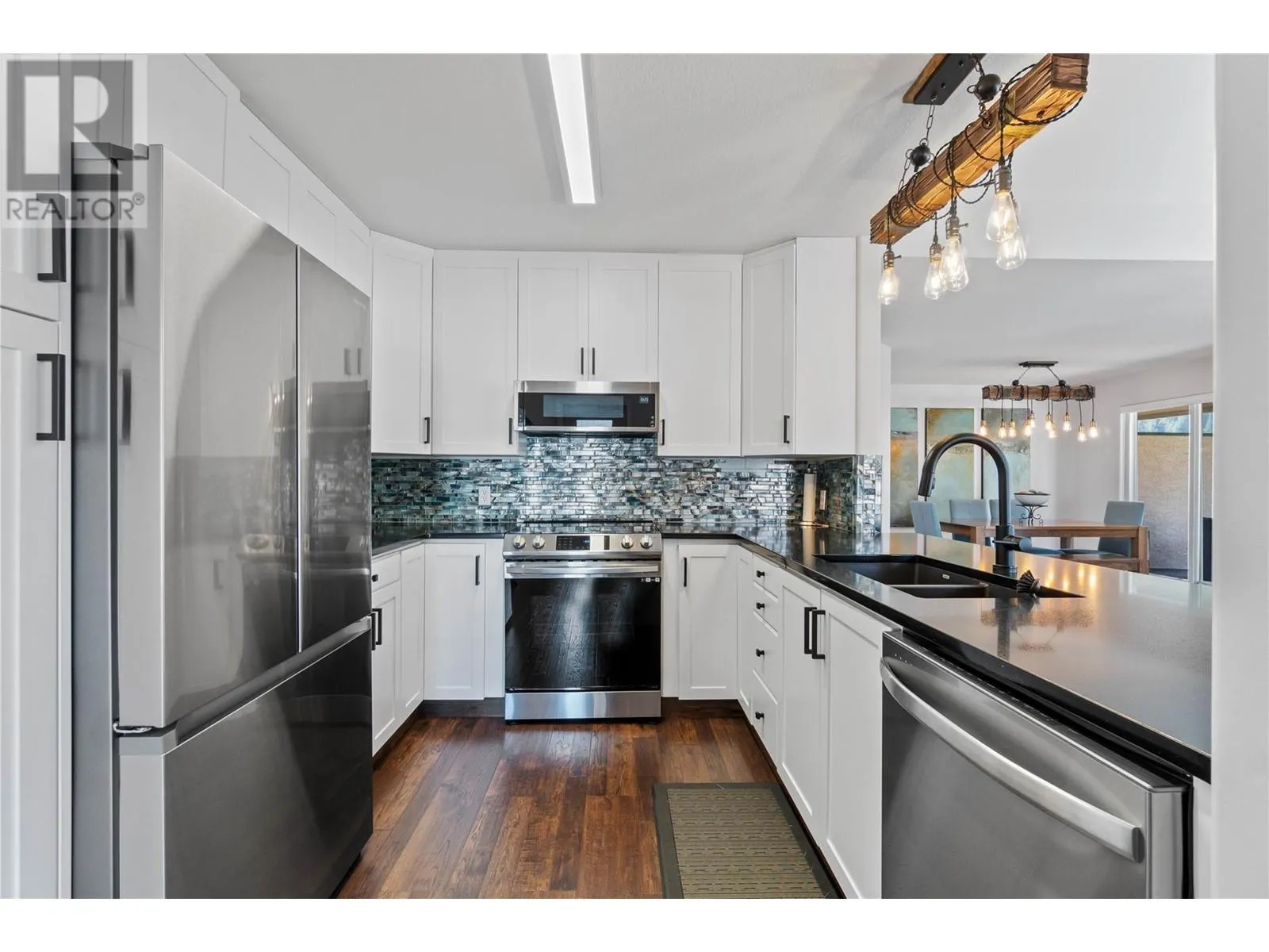 1002 Riverside Avenue Unit# 320