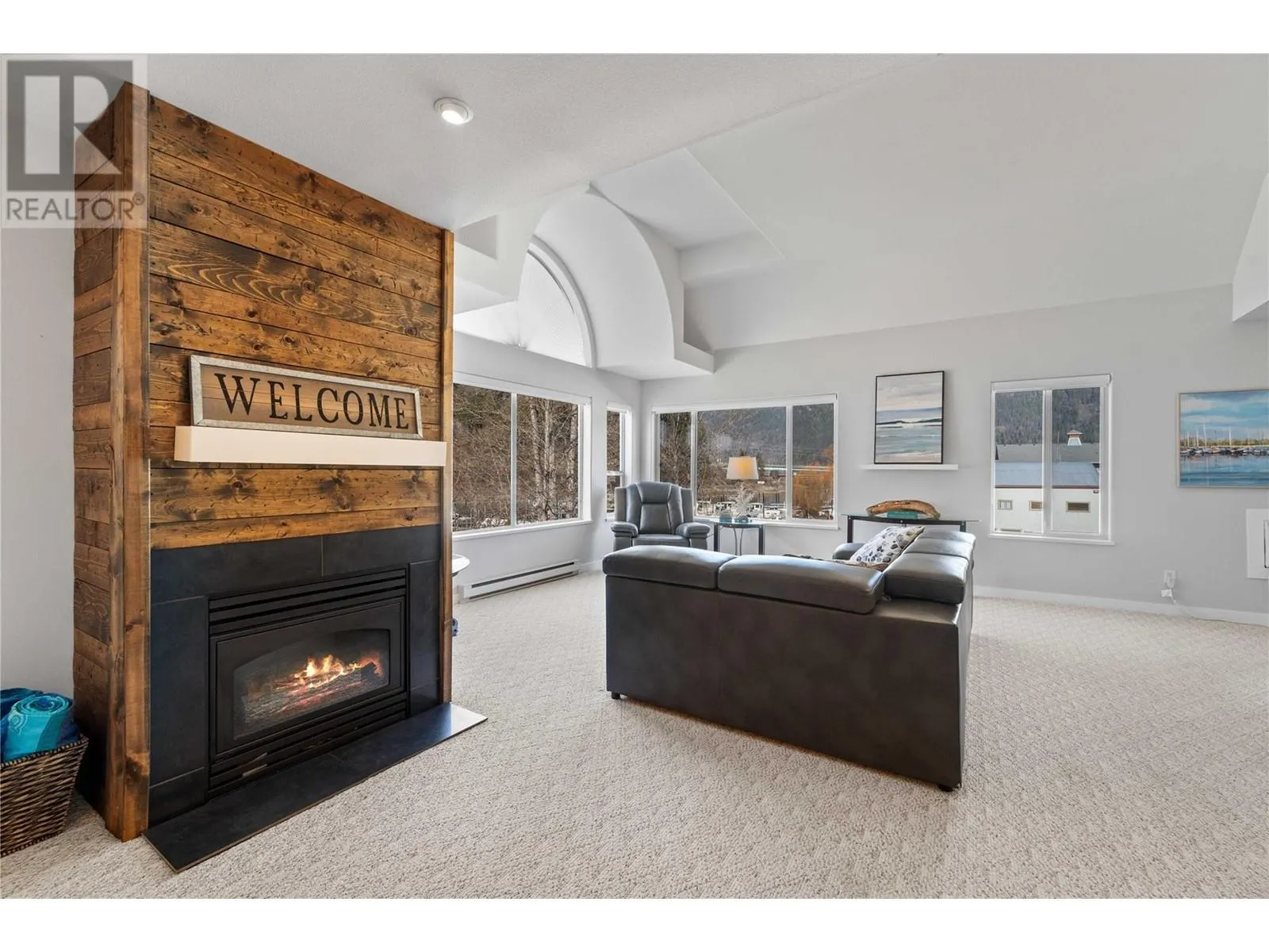 1002 Riverside Avenue Unit# 320