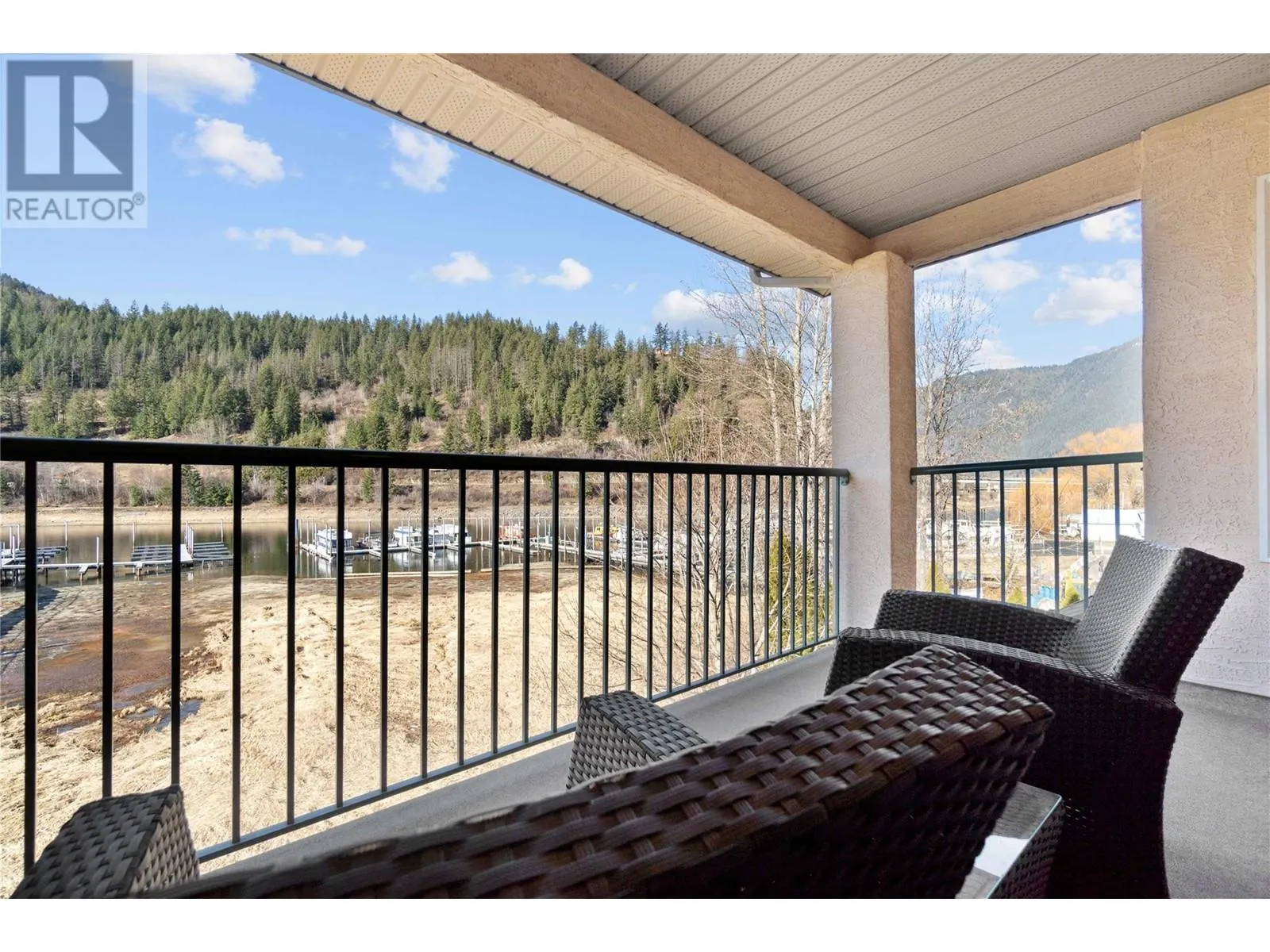 1002 Riverside Avenue Unit# 320