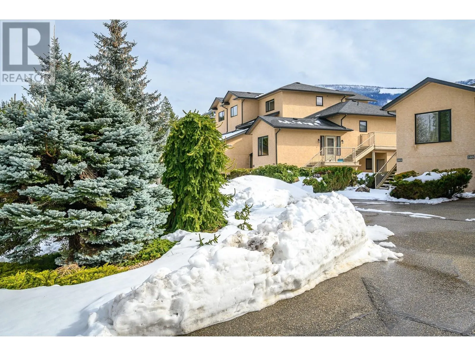 3473 Lakeview Place Unit# 202