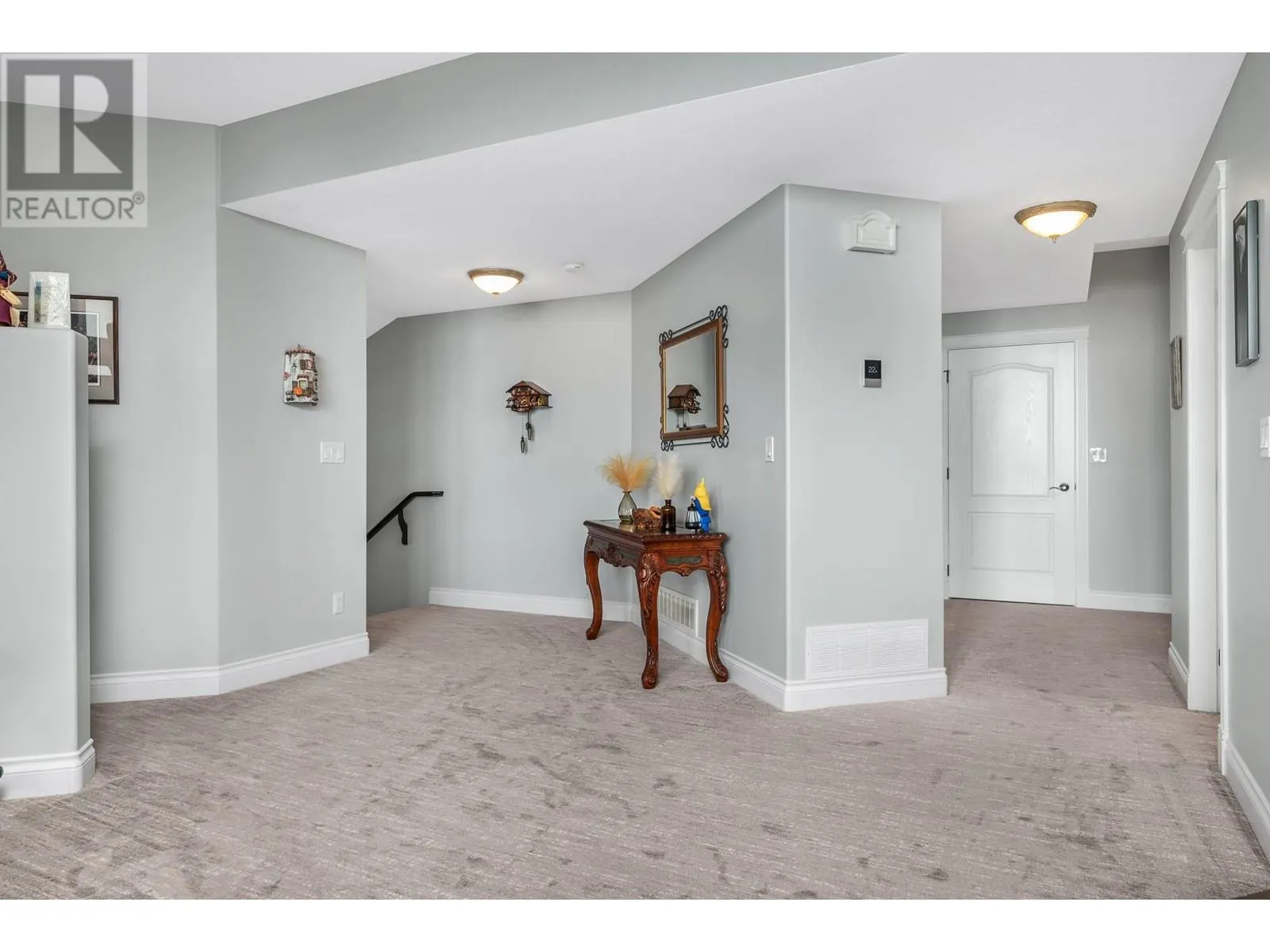 3473 Lakeview Place Unit# 202