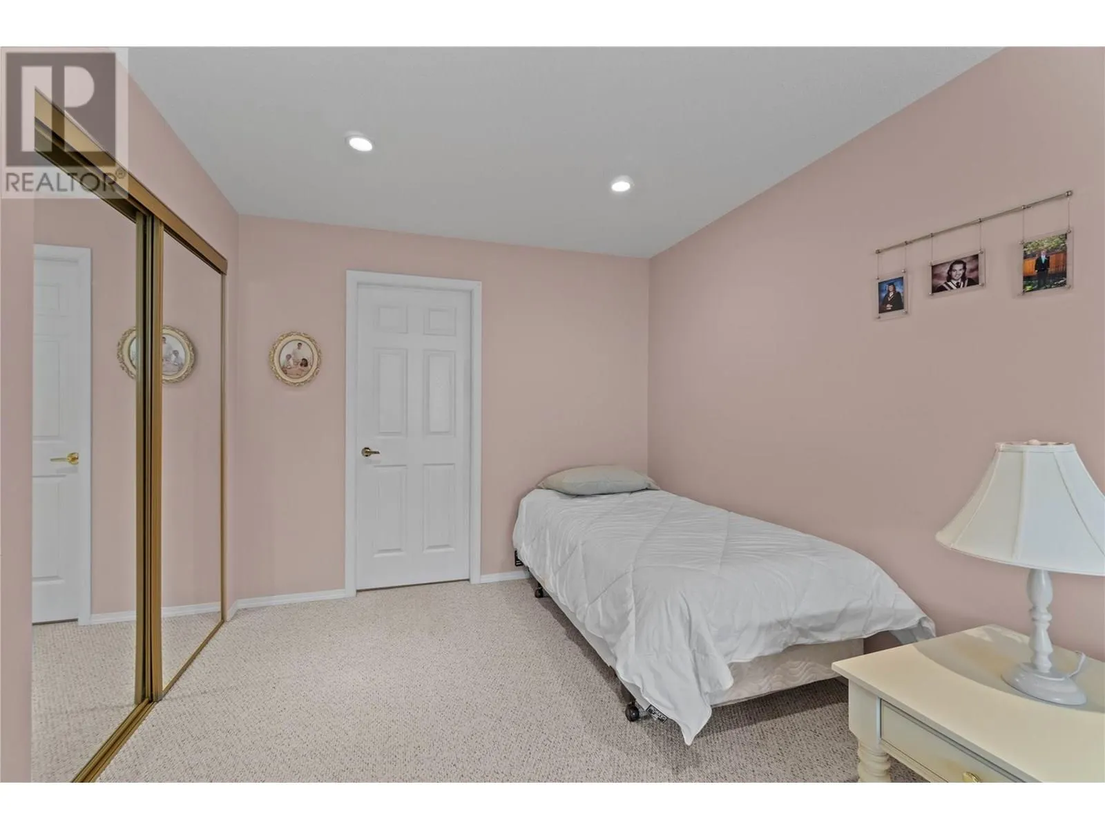 3906 Pleasant Valley Road Unit# 10