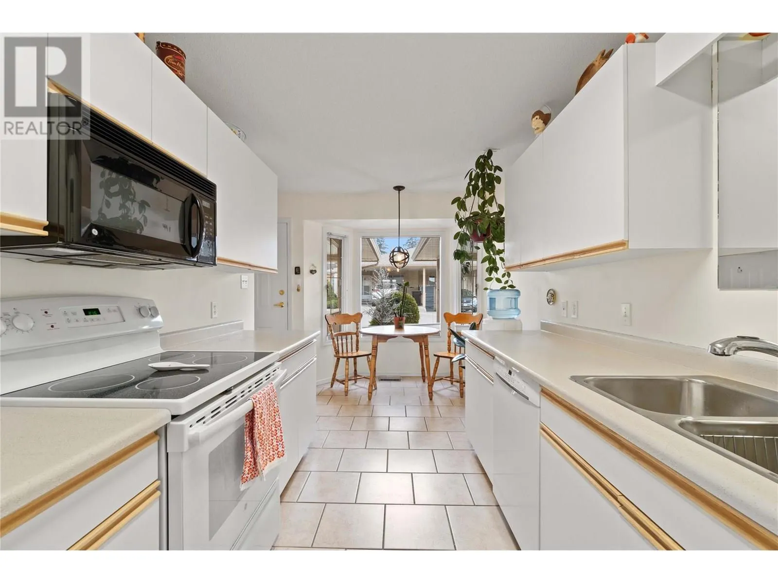 3906 Pleasant Valley Road Unit# 10