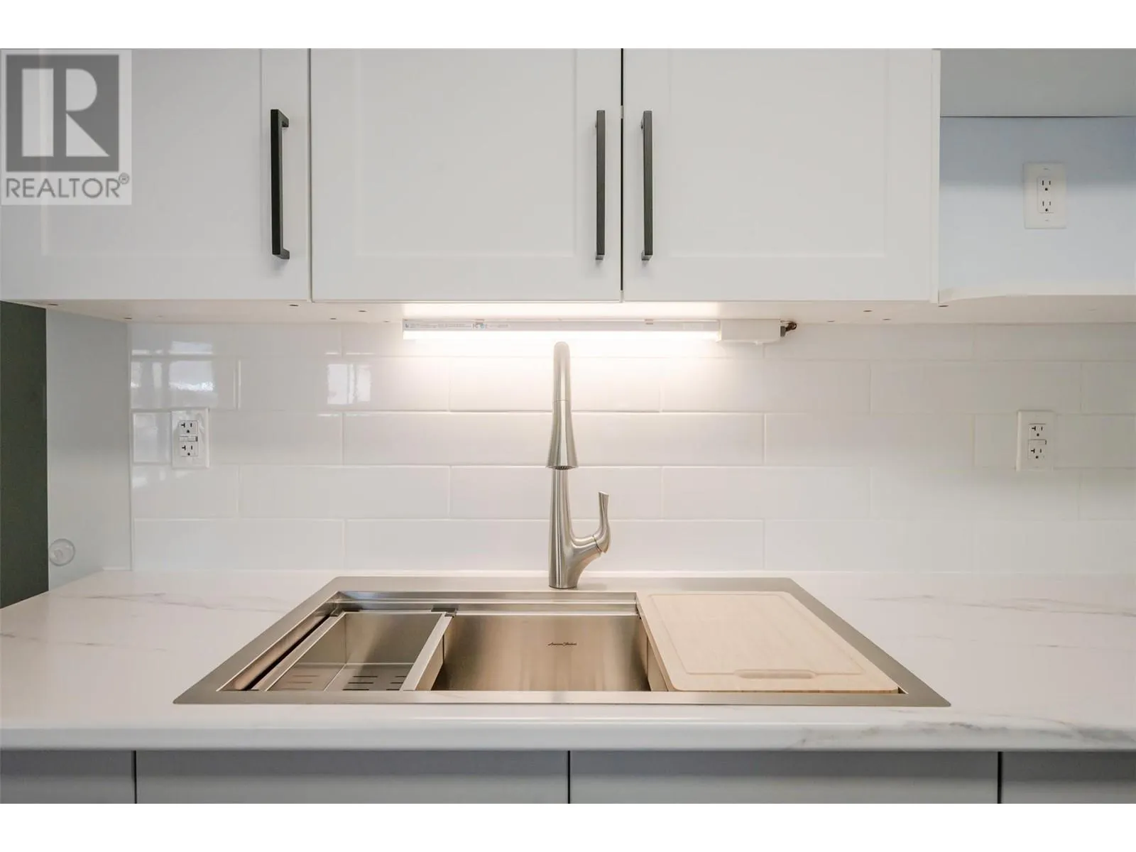 197 DAUPHIN Avenue Unit# 14