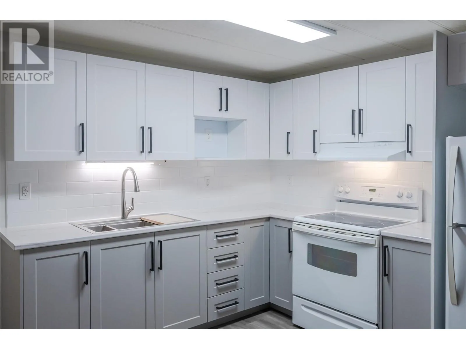 197 DAUPHIN Avenue Unit# 14