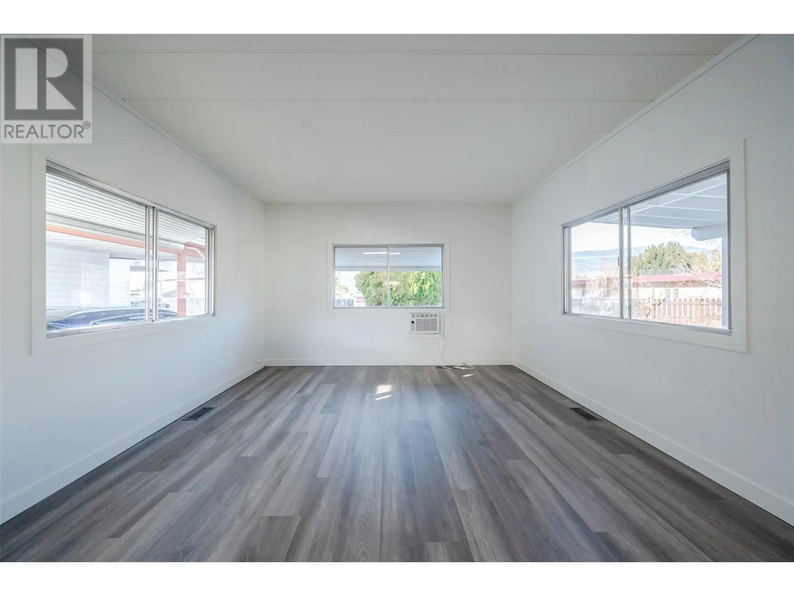 197 DAUPHIN Avenue Unit# 14