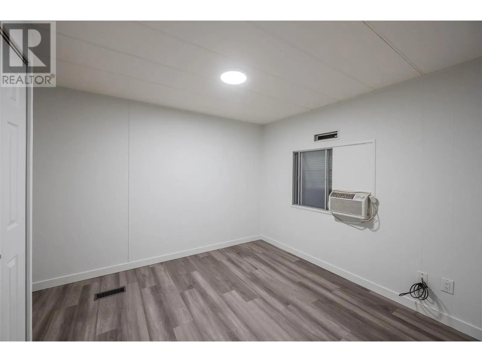 197 DAUPHIN Avenue Unit# 14