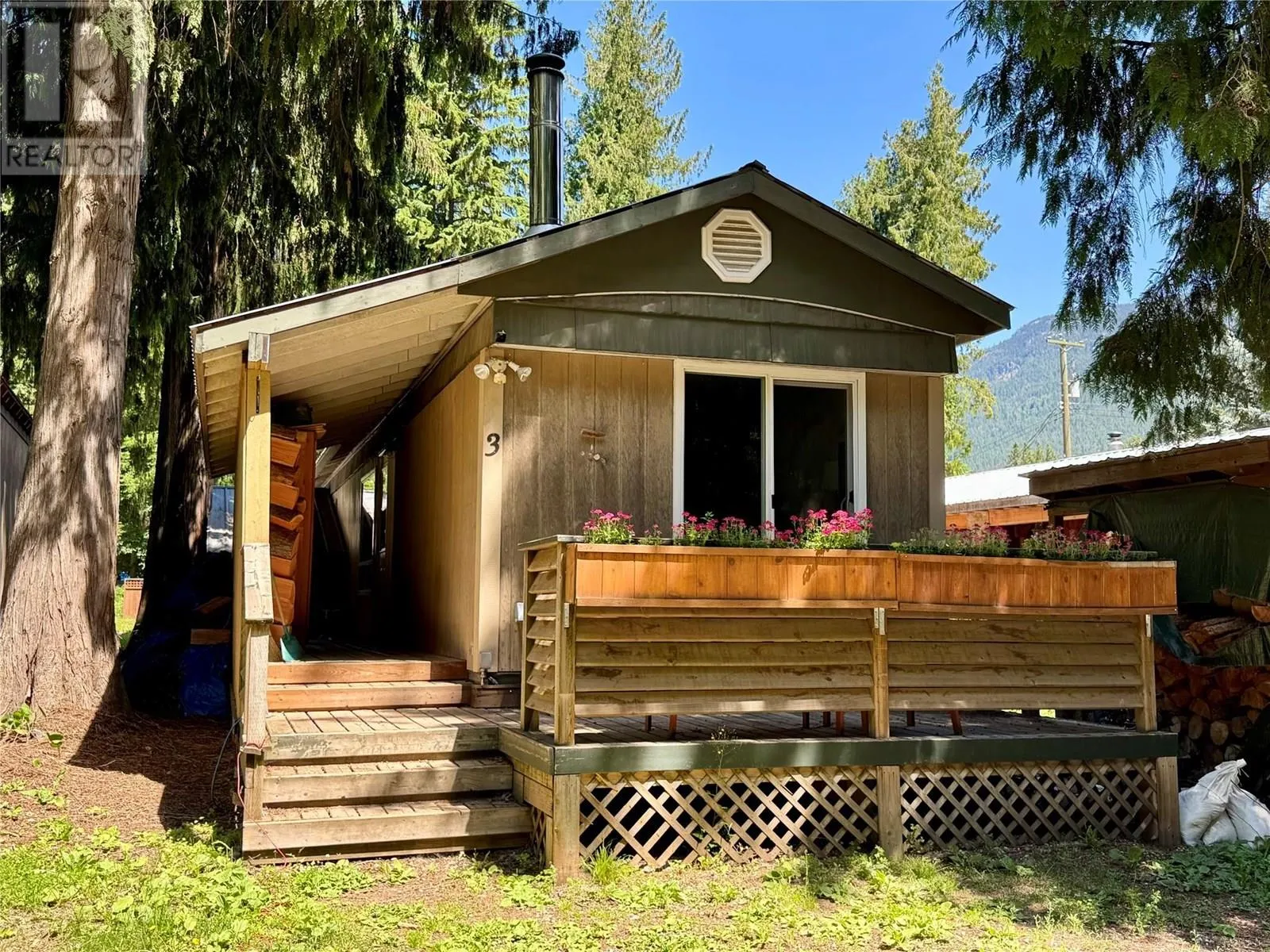 1079 Lundell Road Unit# 3