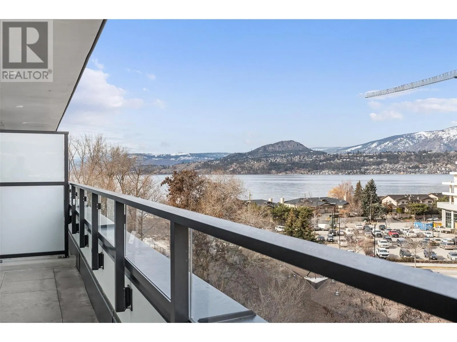 3389 Lakeshore Road Unit# 605