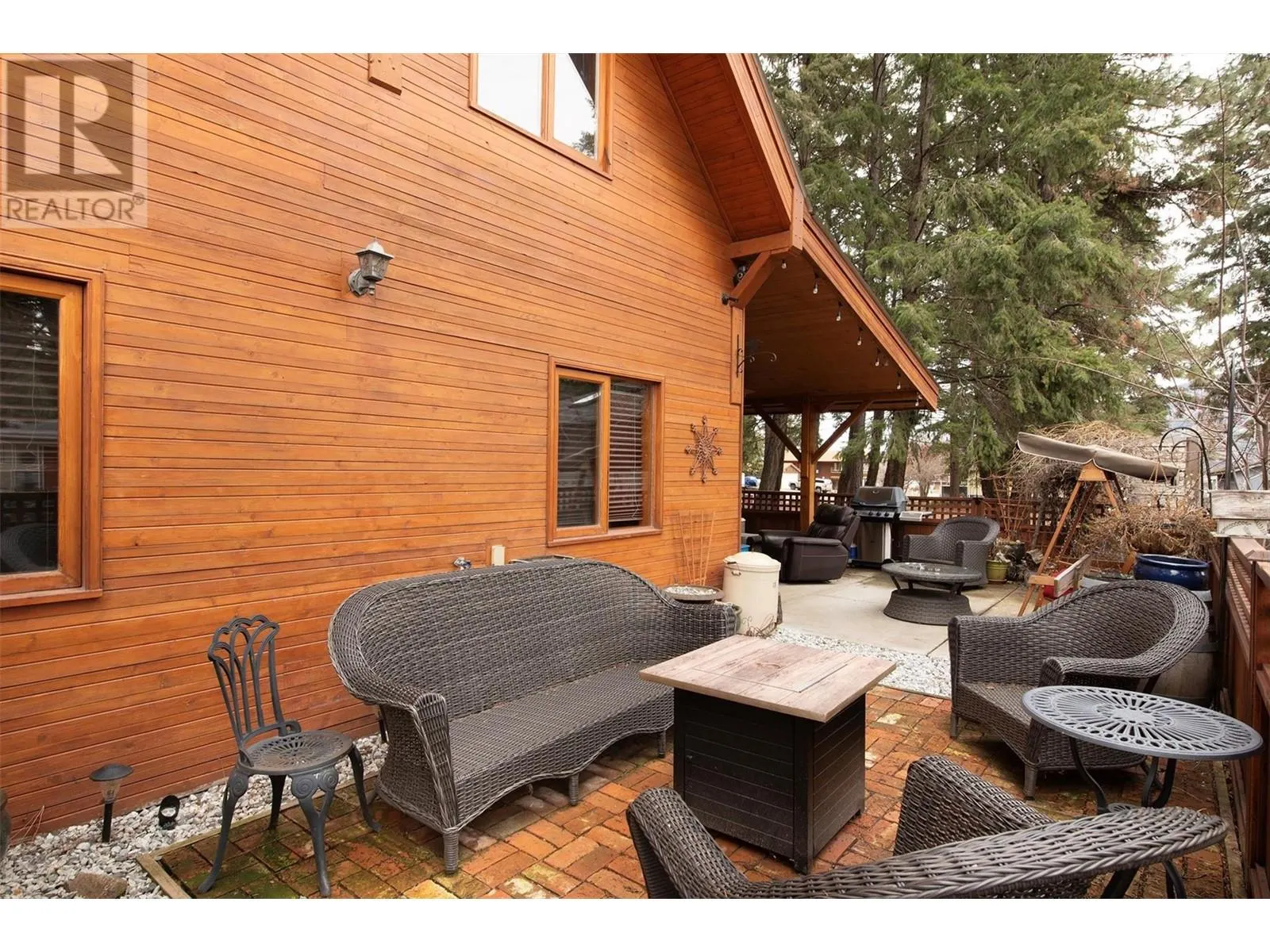 346 Hummingbird Avenue