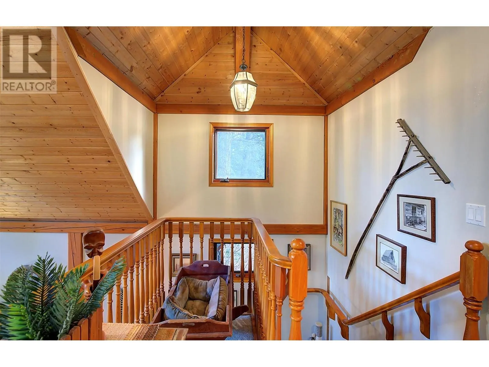 346 Hummingbird Avenue