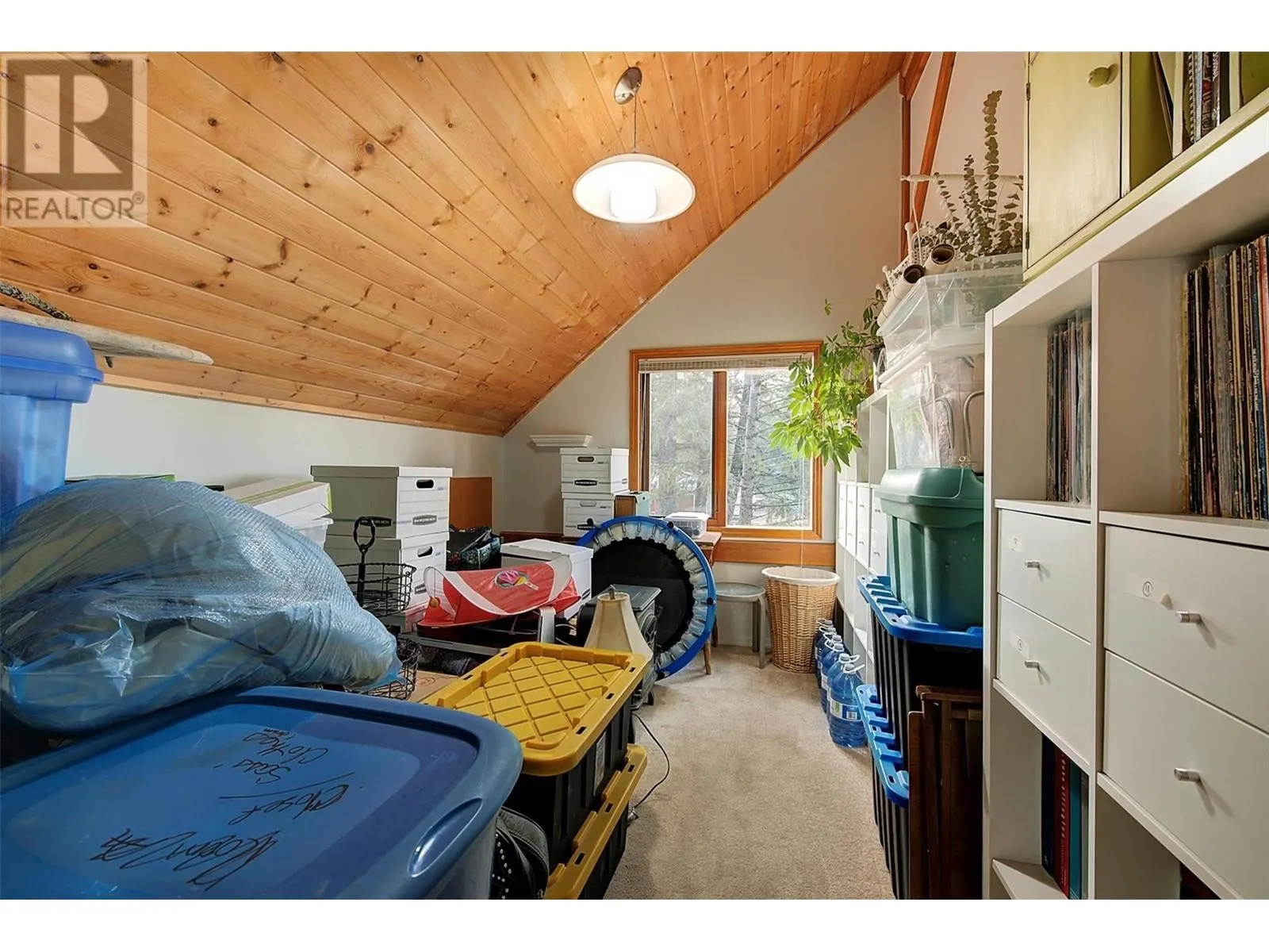 346 Hummingbird Avenue