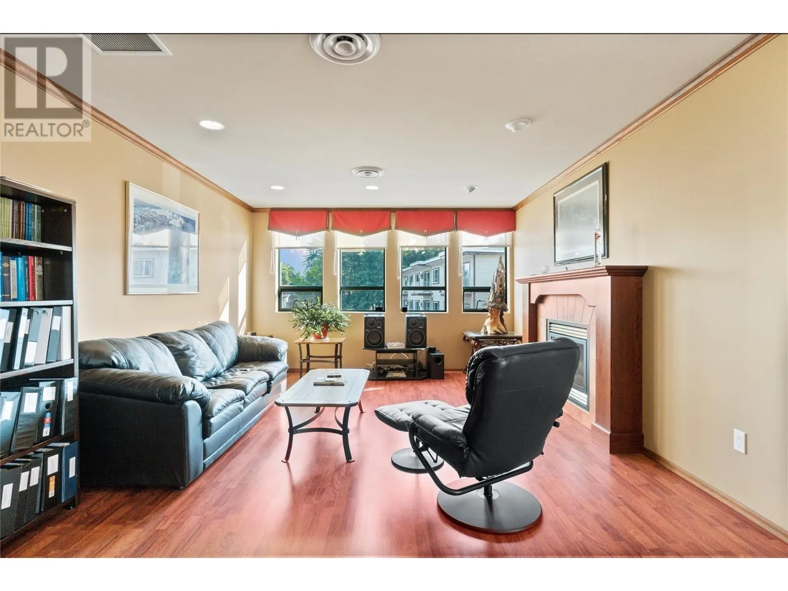 571 6 Street NE Unit# 203