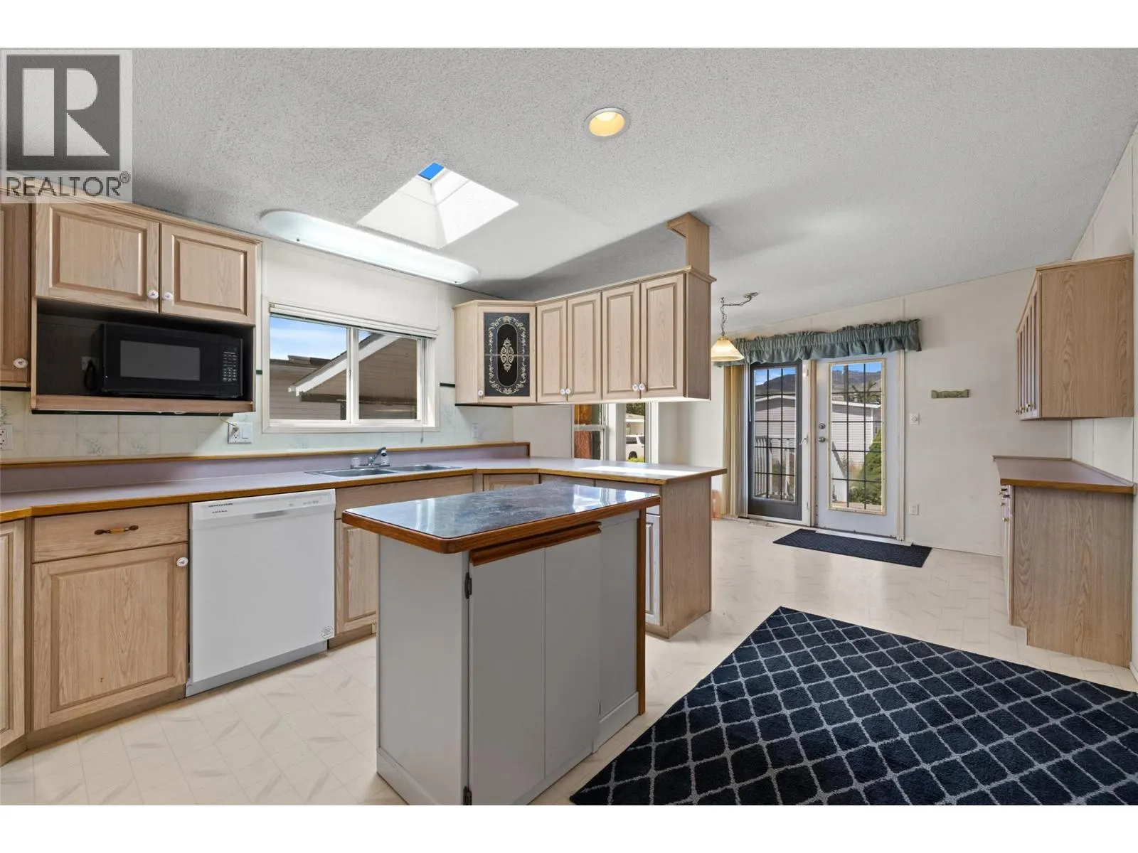2005 Boucherie Road Unit# 137