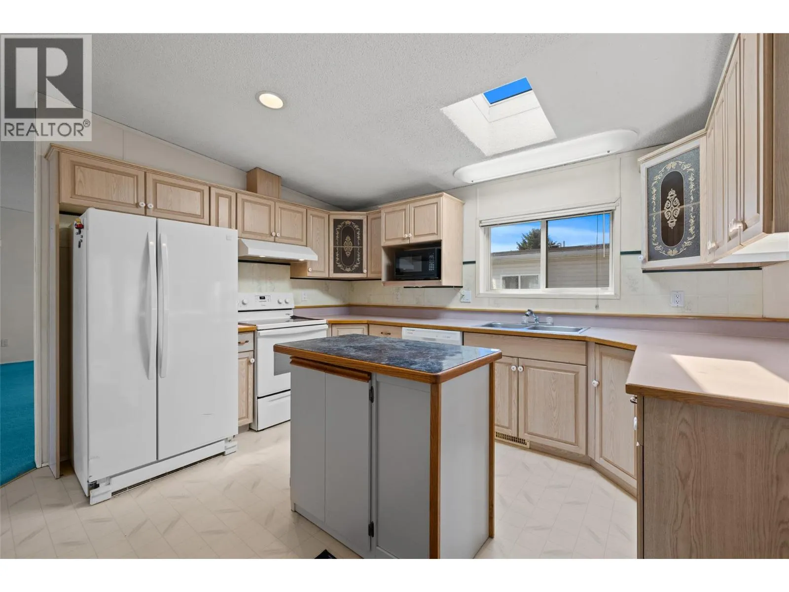2005 Boucherie Road Unit# 137