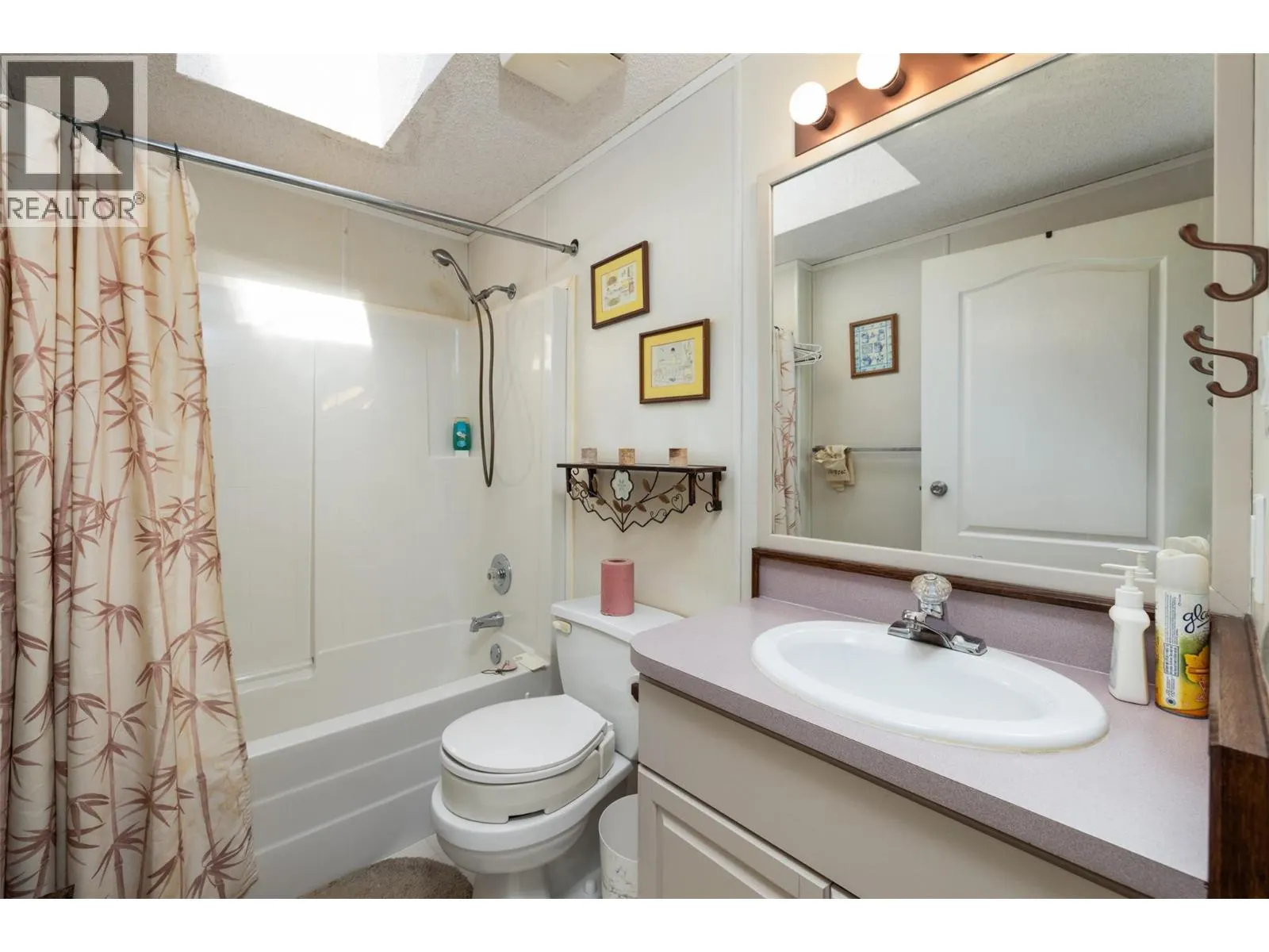 2005 Boucherie Road Unit# 137