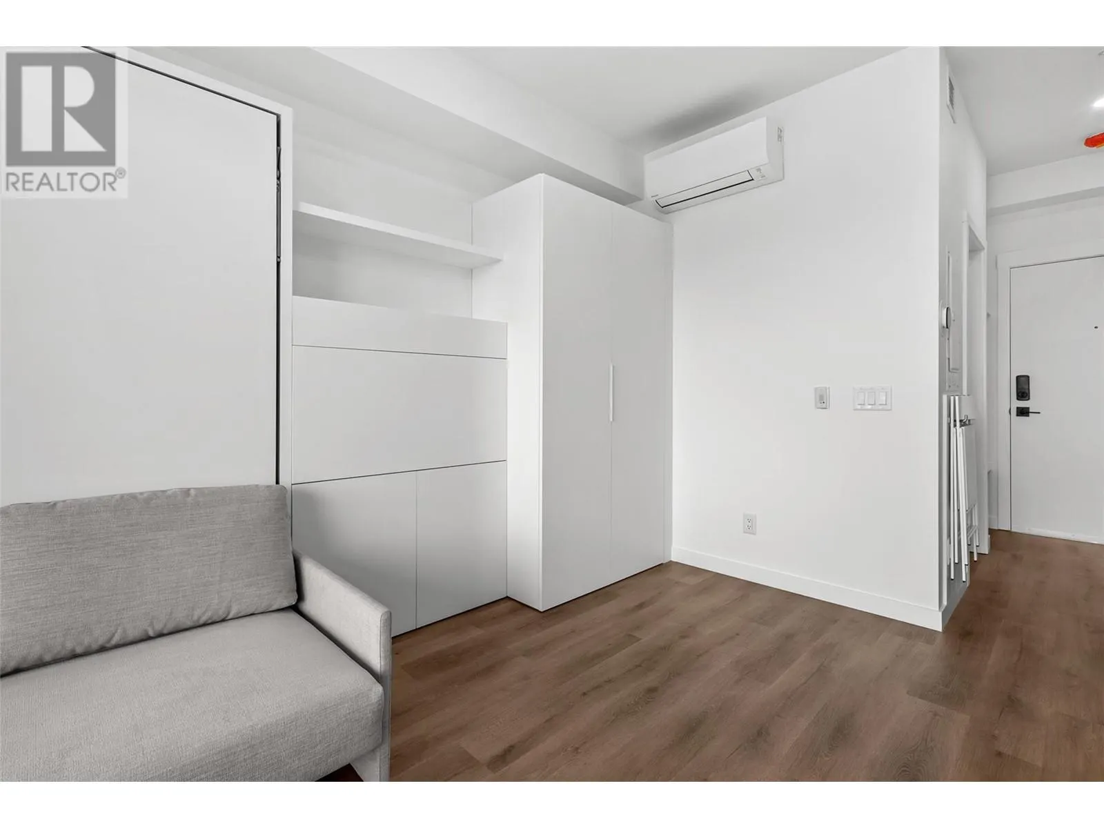 1274 Devonshire Avenue Unit# 507