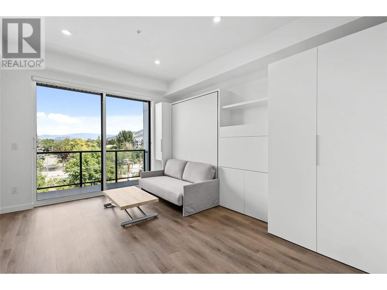 1274 Devonshire Avenue Unit# 507