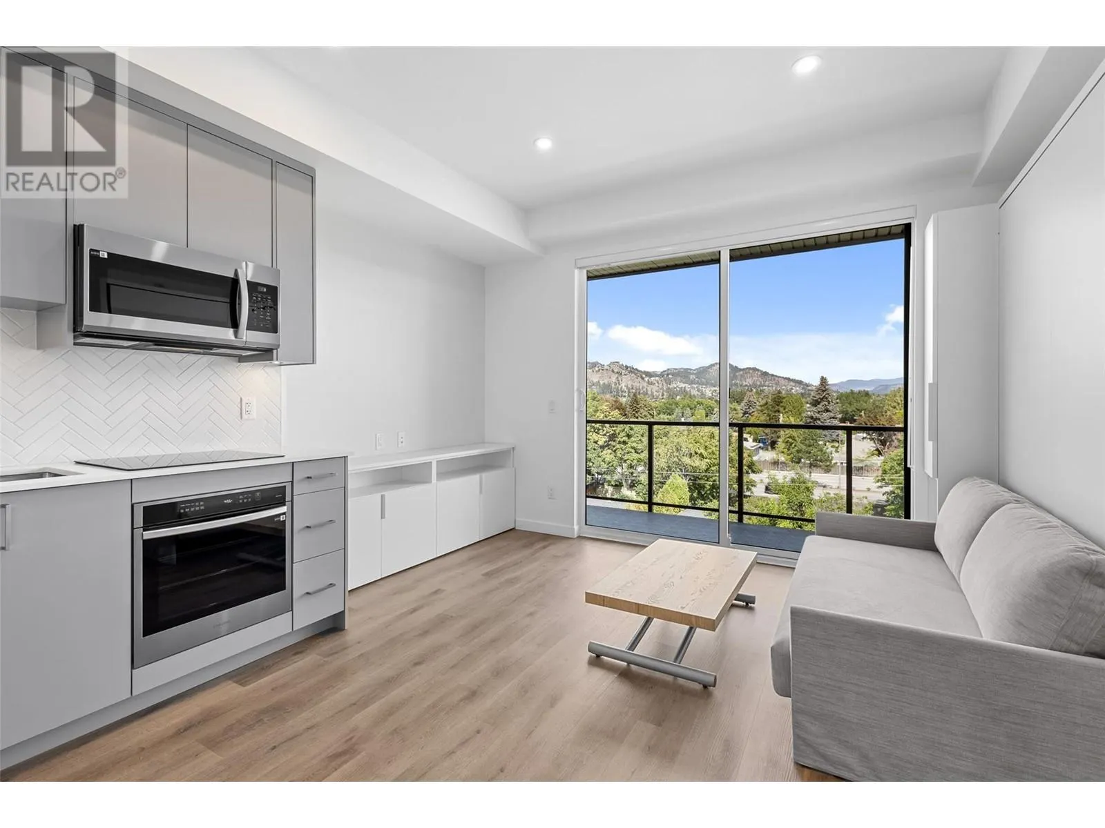1274 Devonshire Avenue Unit# 507