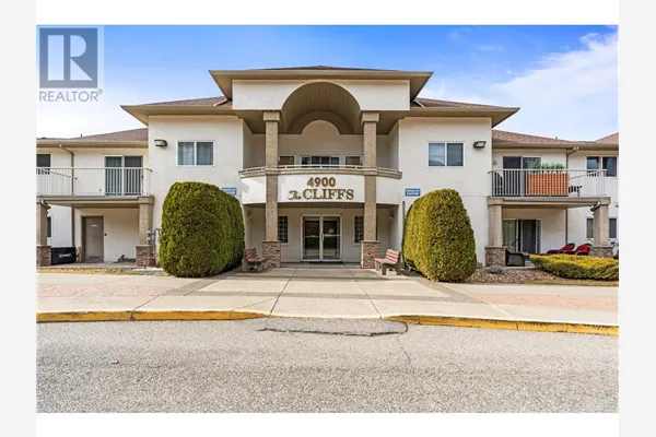 4900 Okanagan Avenue Unit# 402 Lot# 33