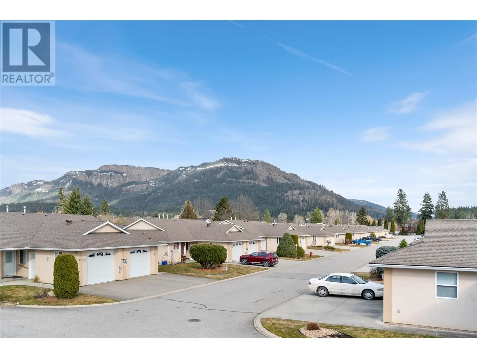 211 Kildonan Avenue Unit# 210 Lot# 10