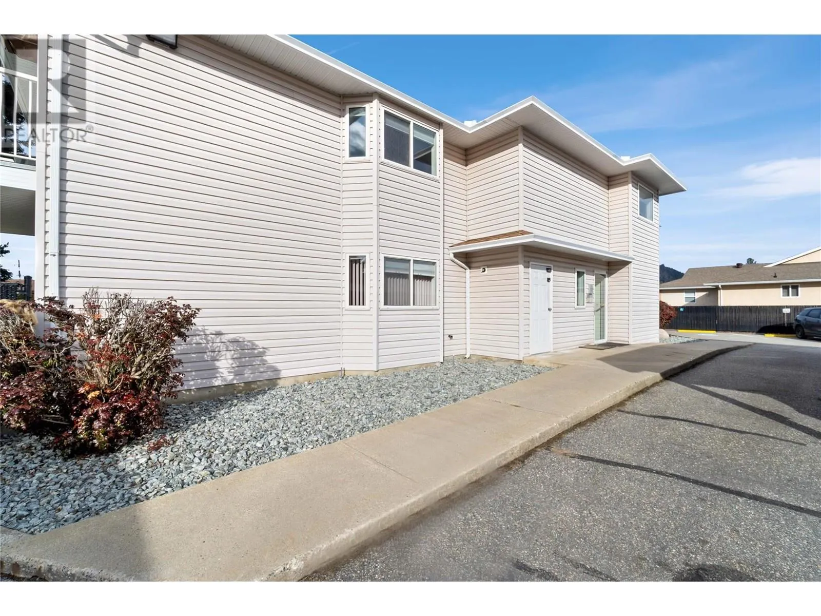 211 Kildonan Avenue Unit# 210 Lot# 10