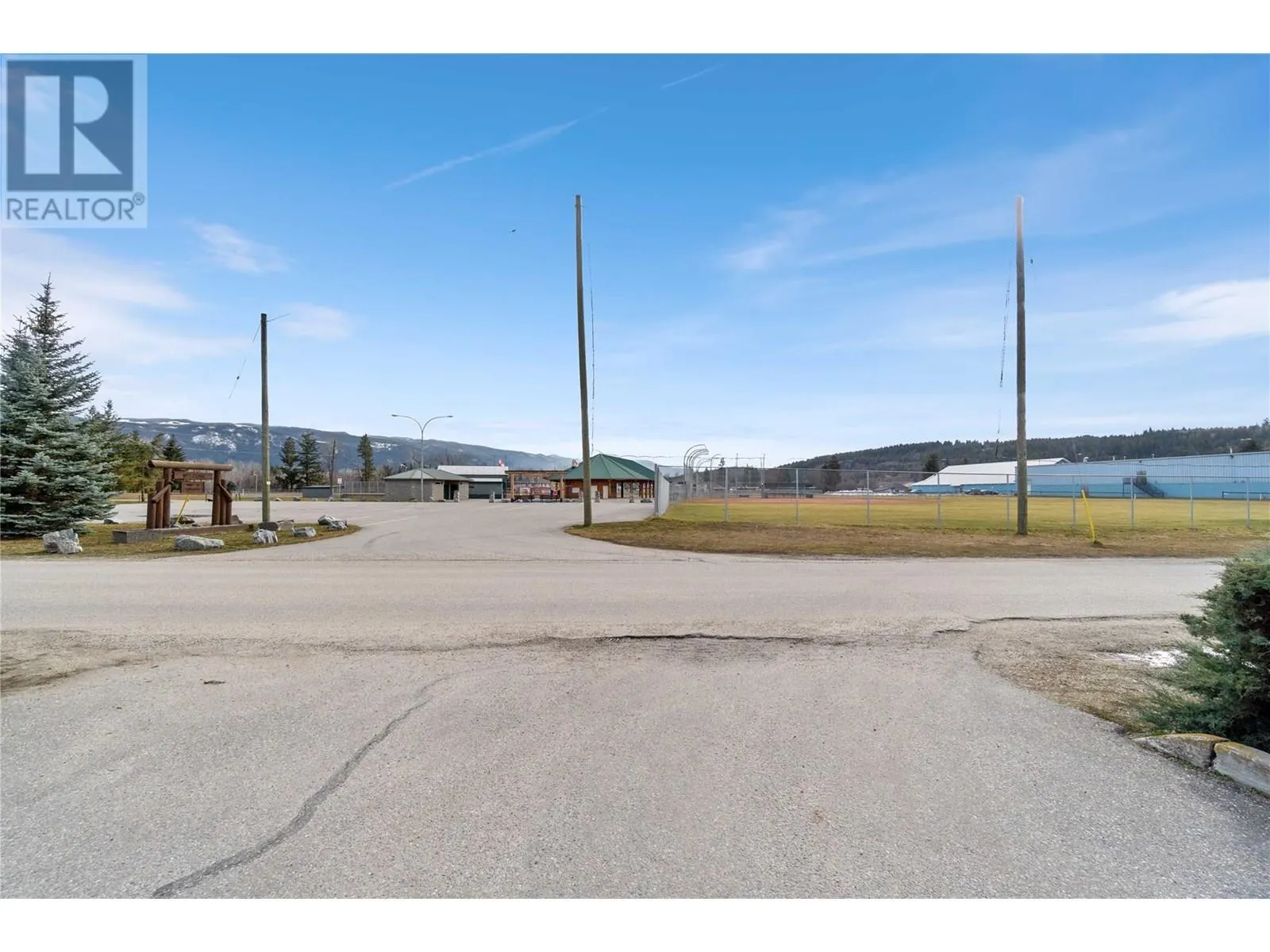 211 Kildonan Avenue Unit# 210 Lot# 10