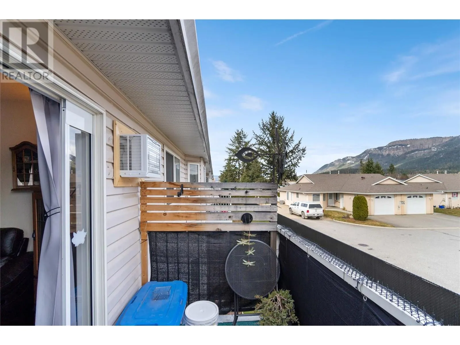 211 Kildonan Avenue Unit# 210 Lot# 10