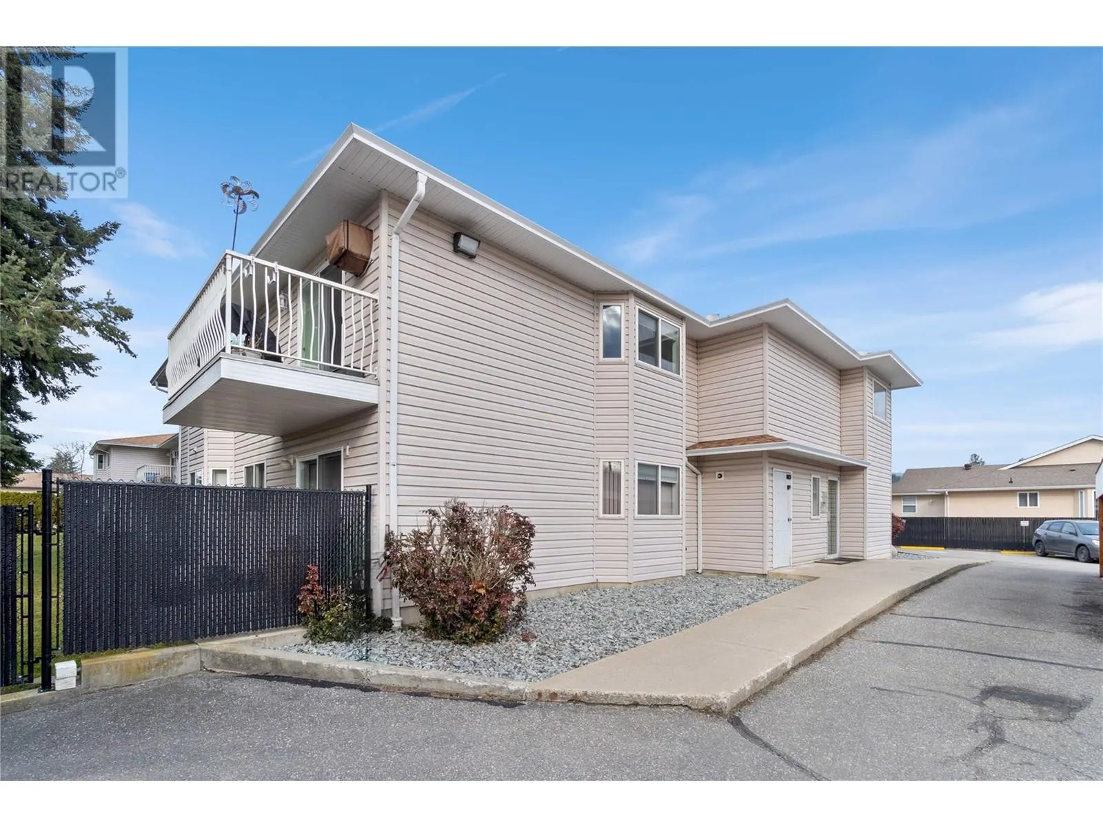 211 Kildonan Avenue Unit# 210 Lot# 10