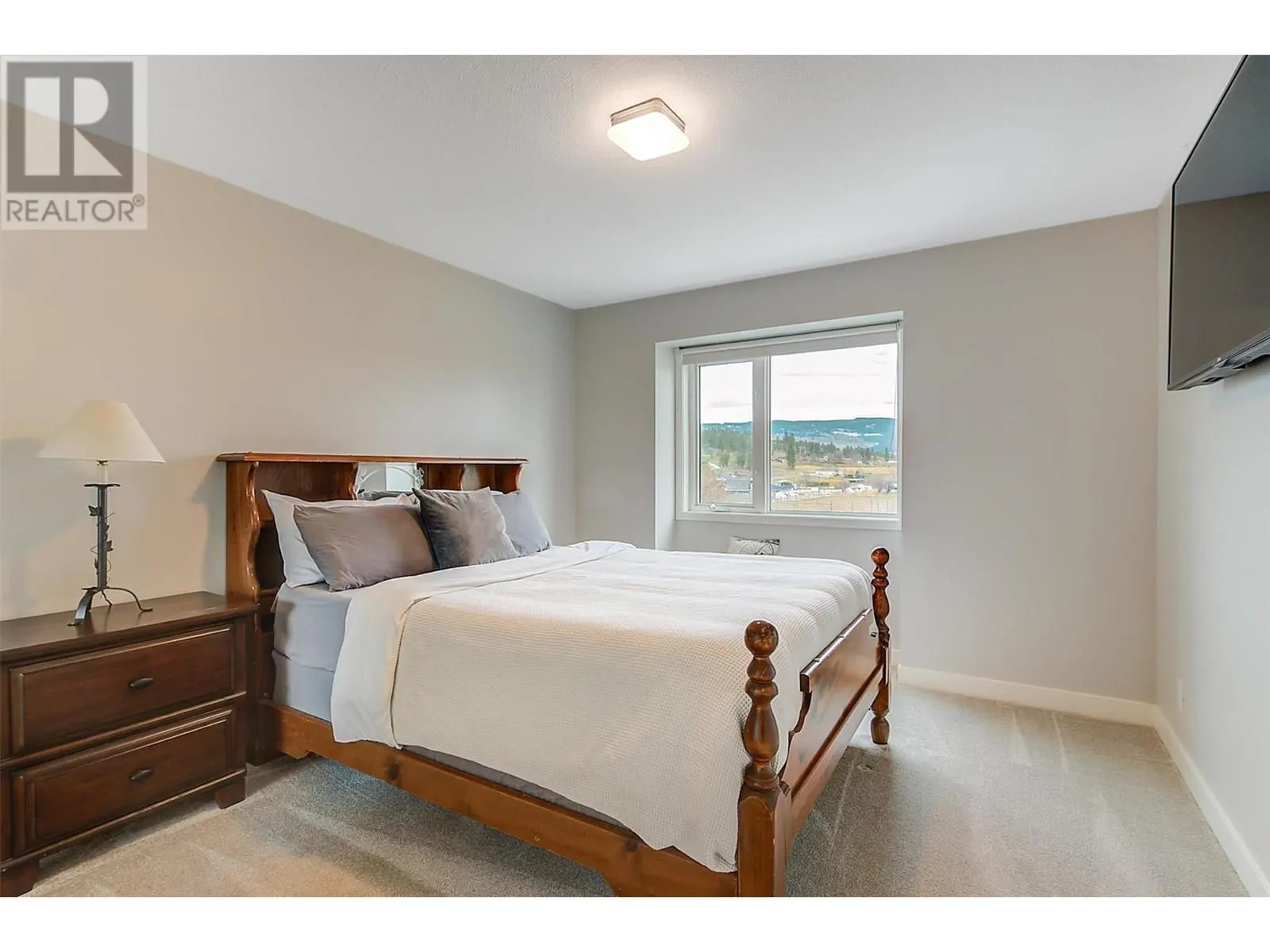 2547 Sexsmith Road