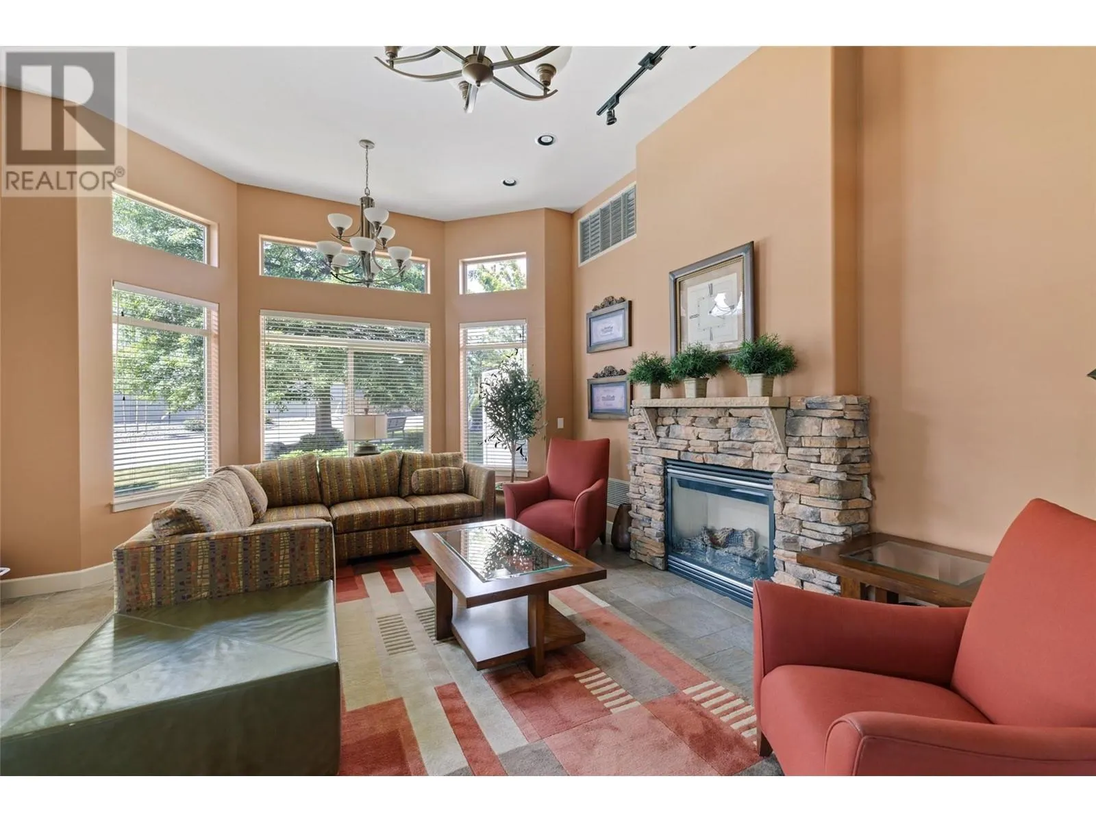 4035 Gellatly Road Unit# 239