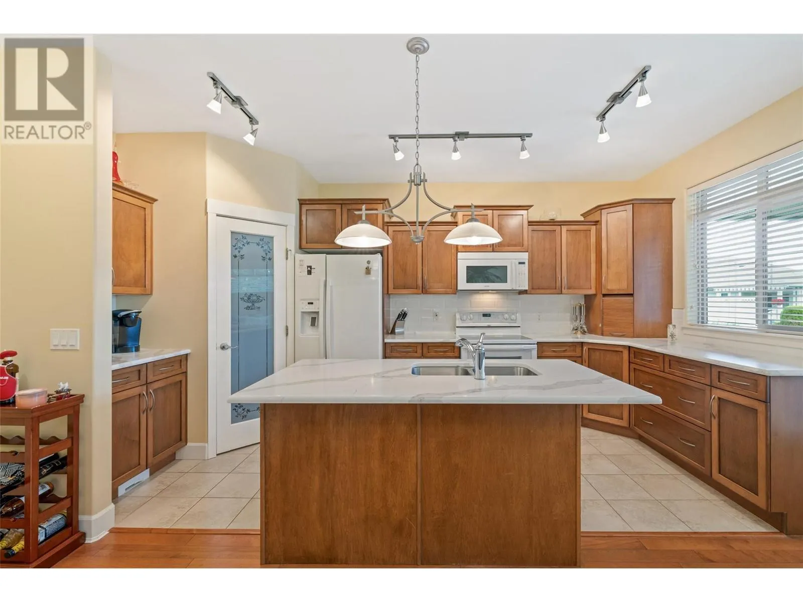 4035 Gellatly Road Unit# 239