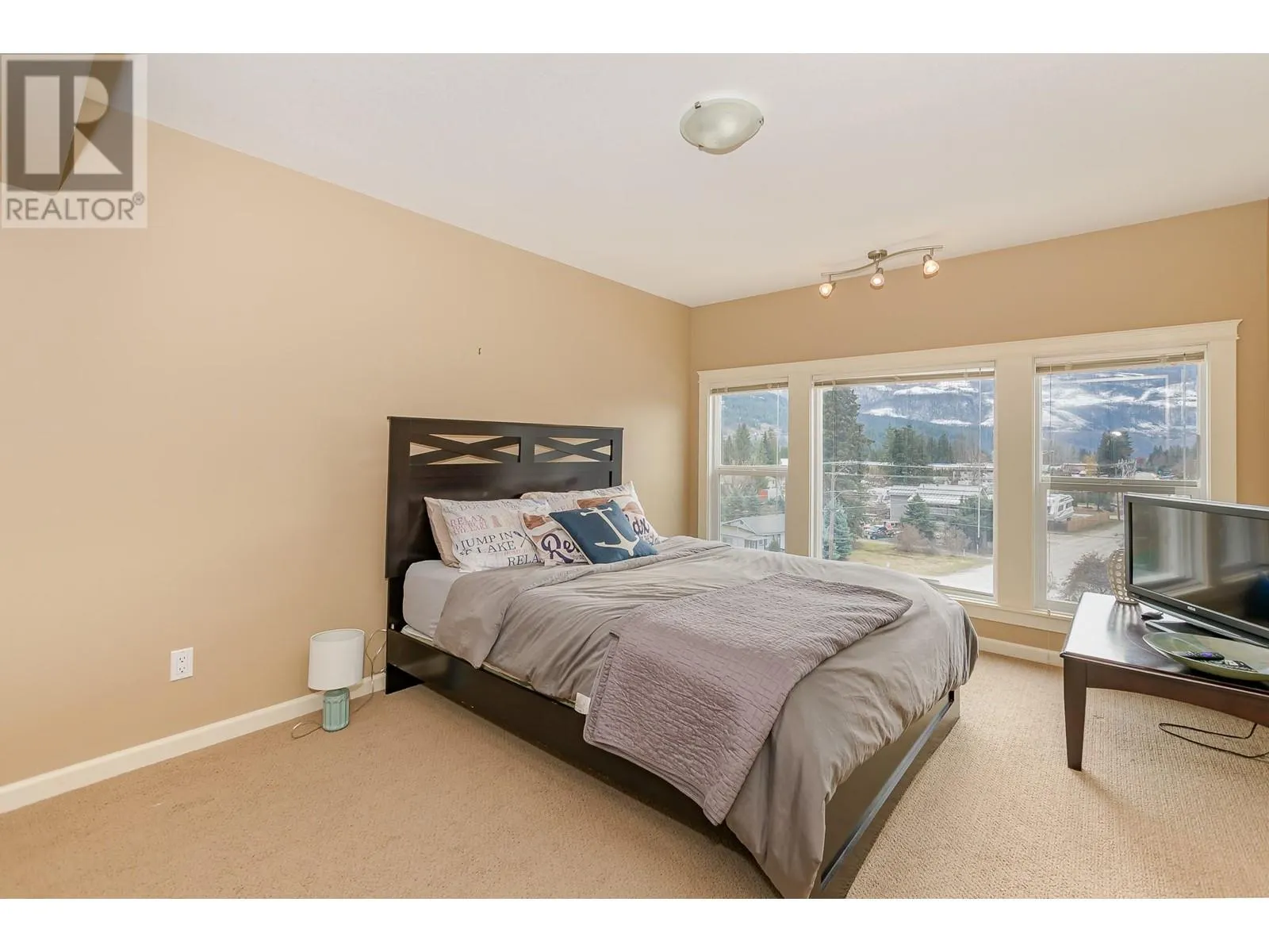 1130 Riverside Avenue Unit# 19