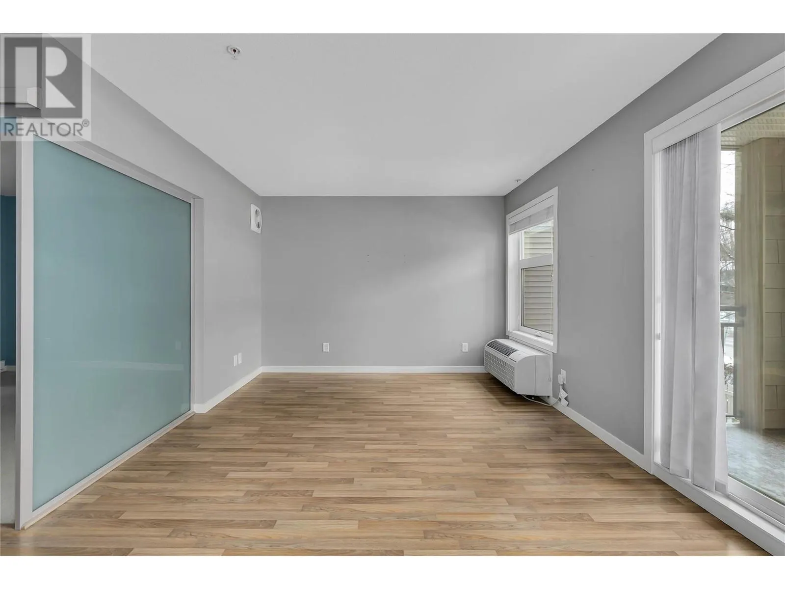 547 Yates Road Unit# 203