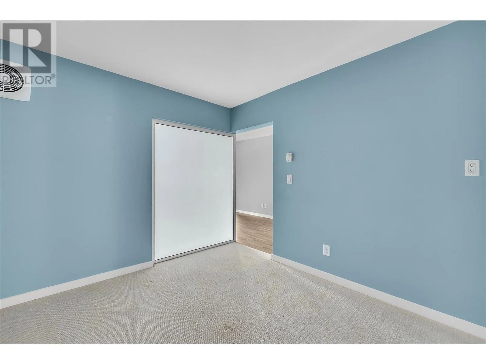 547 Yates Road Unit# 203