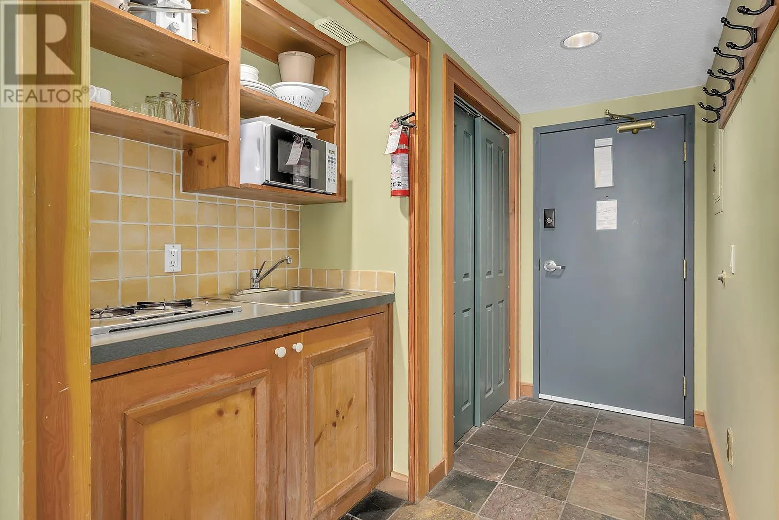 5275 Big White Road Unit# 309