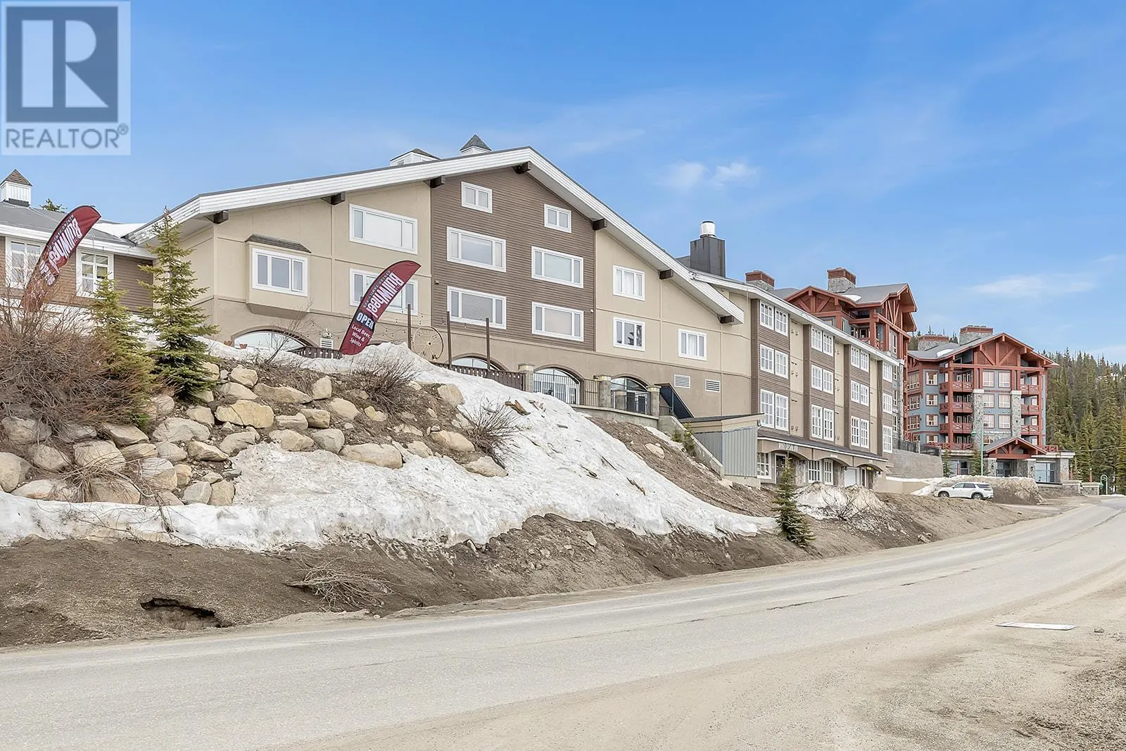 5275 Big White Road Unit# 309
