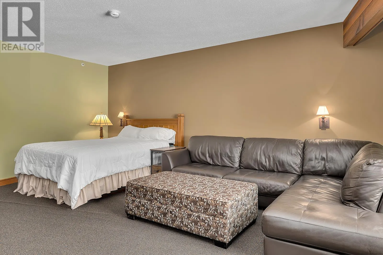 5275 Big White Road Unit# 309