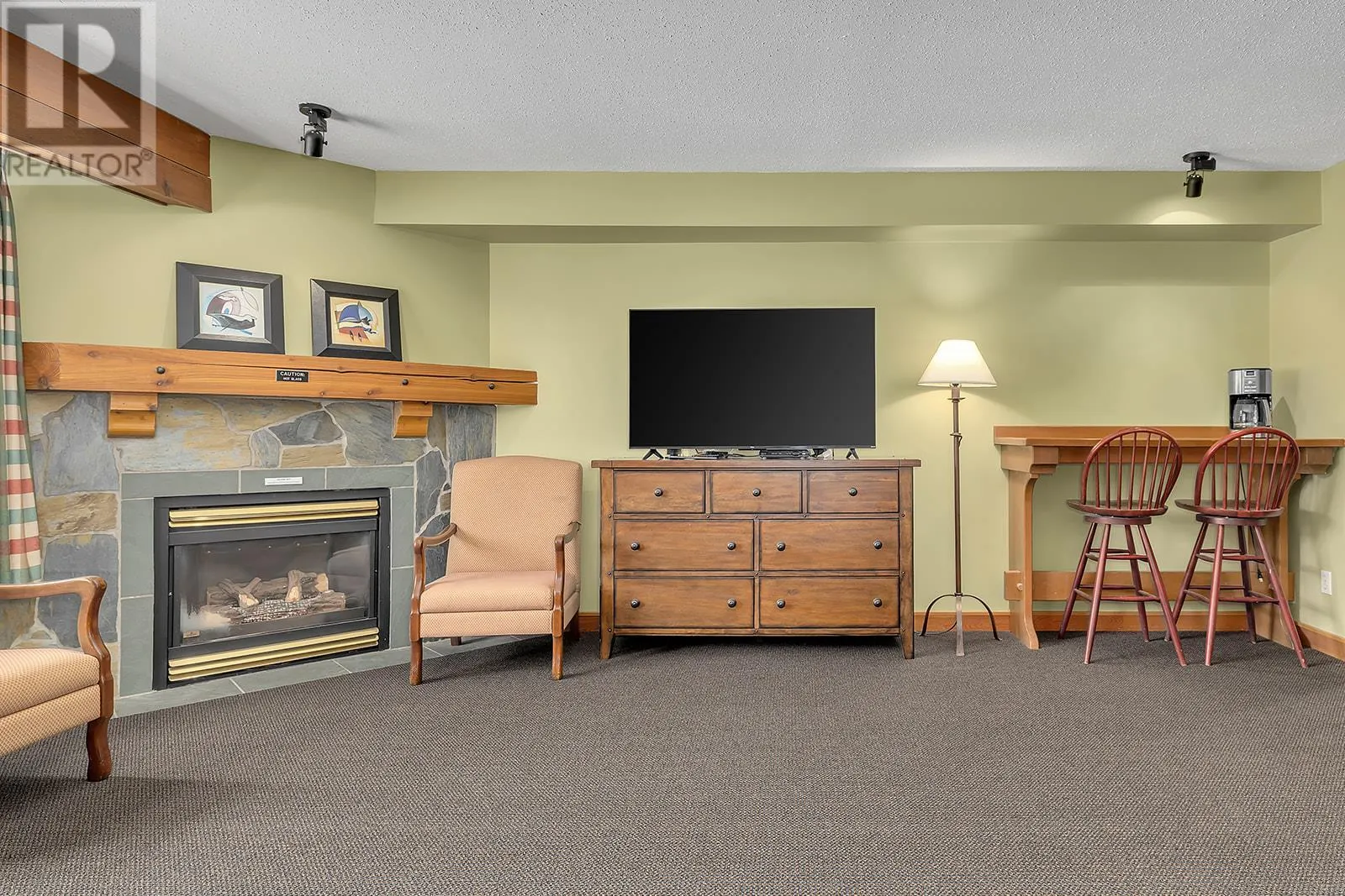 5275 Big White Road Unit# 309