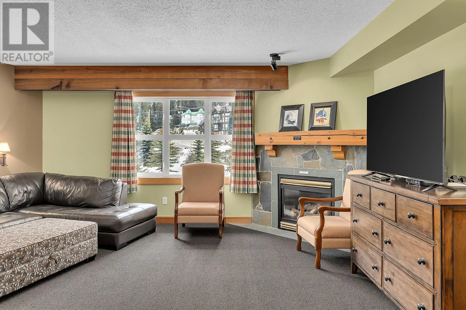 5275 Big White Road Unit# 309