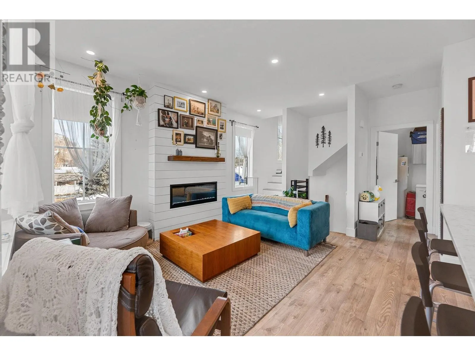 3911 27 Avenue Unit# 202