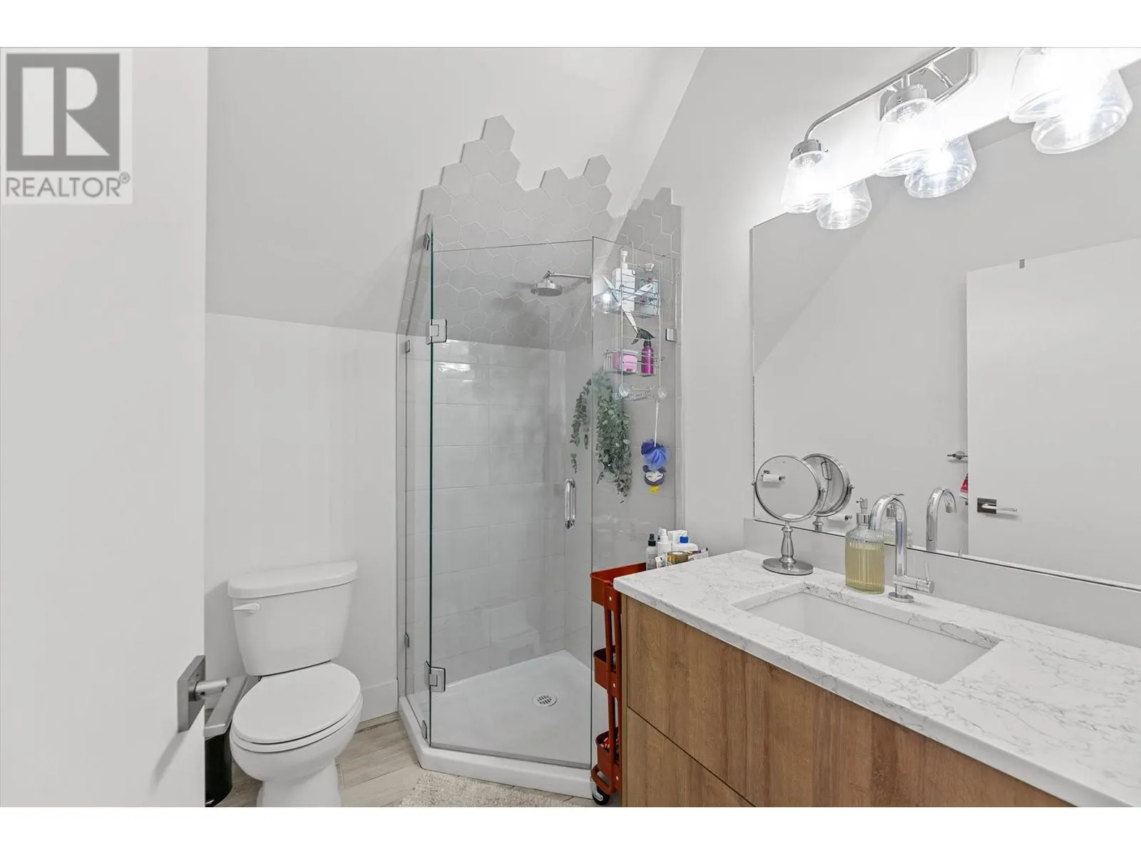 3911 27 Avenue Unit# 202