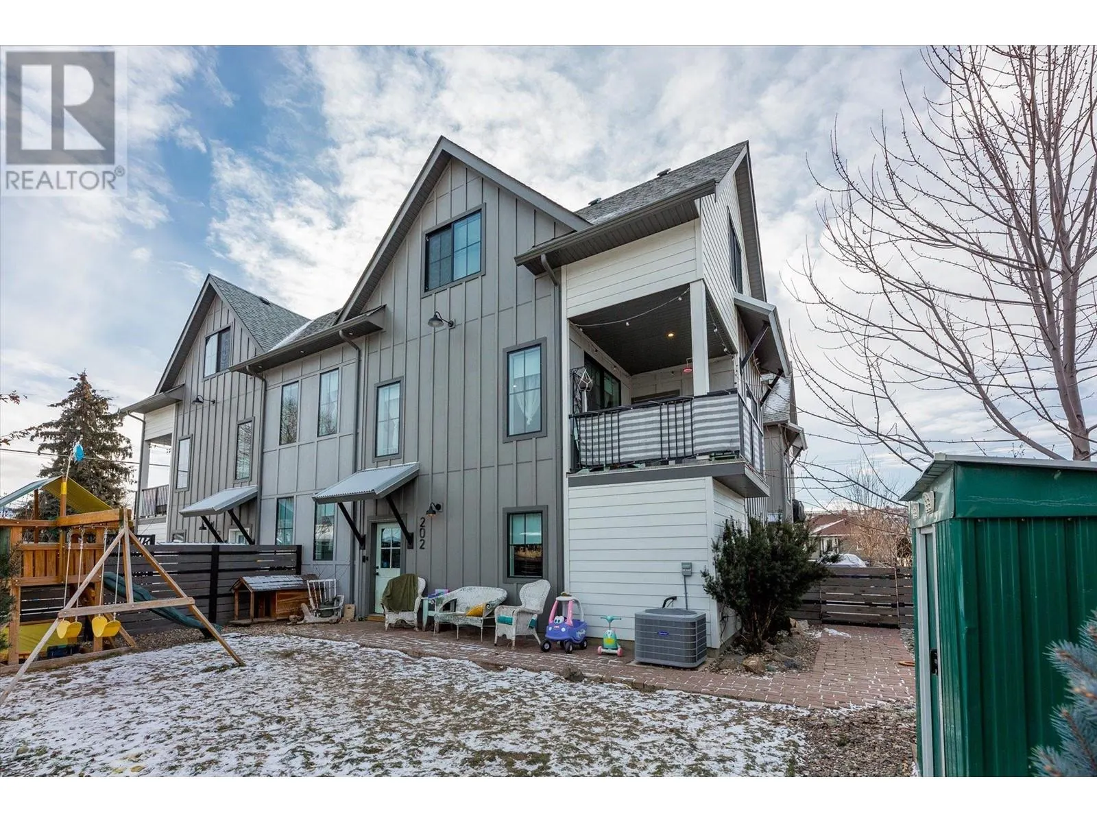 3911 27 Avenue Unit# 202