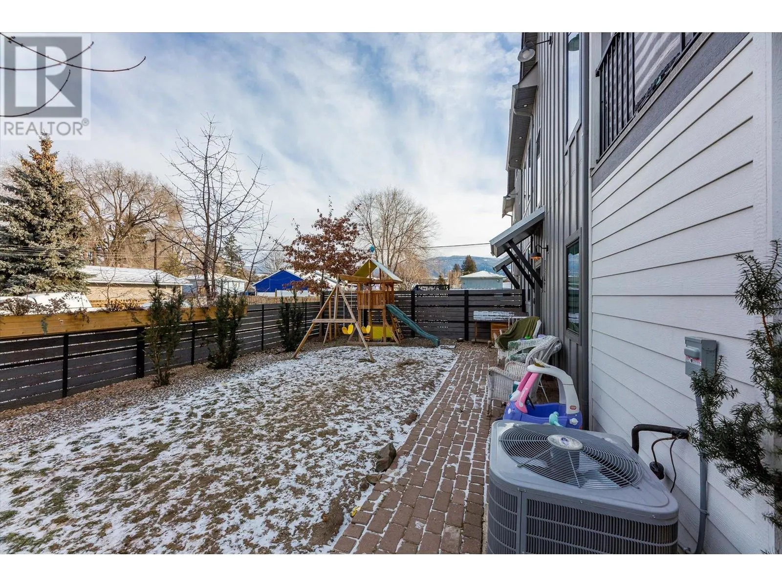 3911 27 Avenue Unit# 202