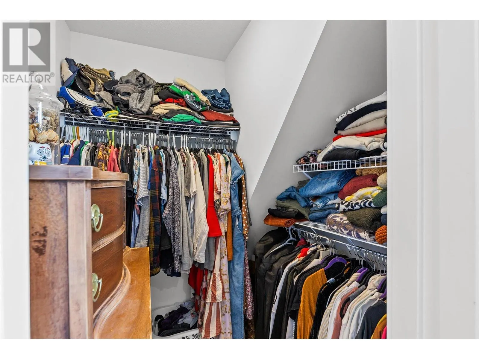 3911 27 Avenue Unit# 202
