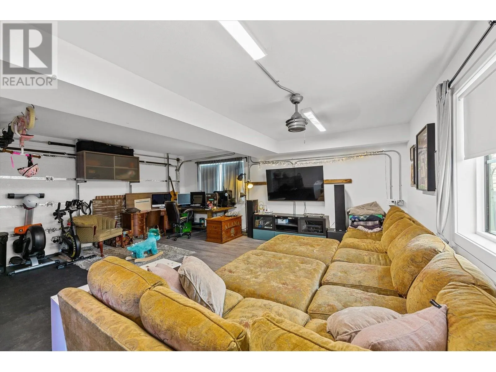 3911 27 Avenue Unit# 202