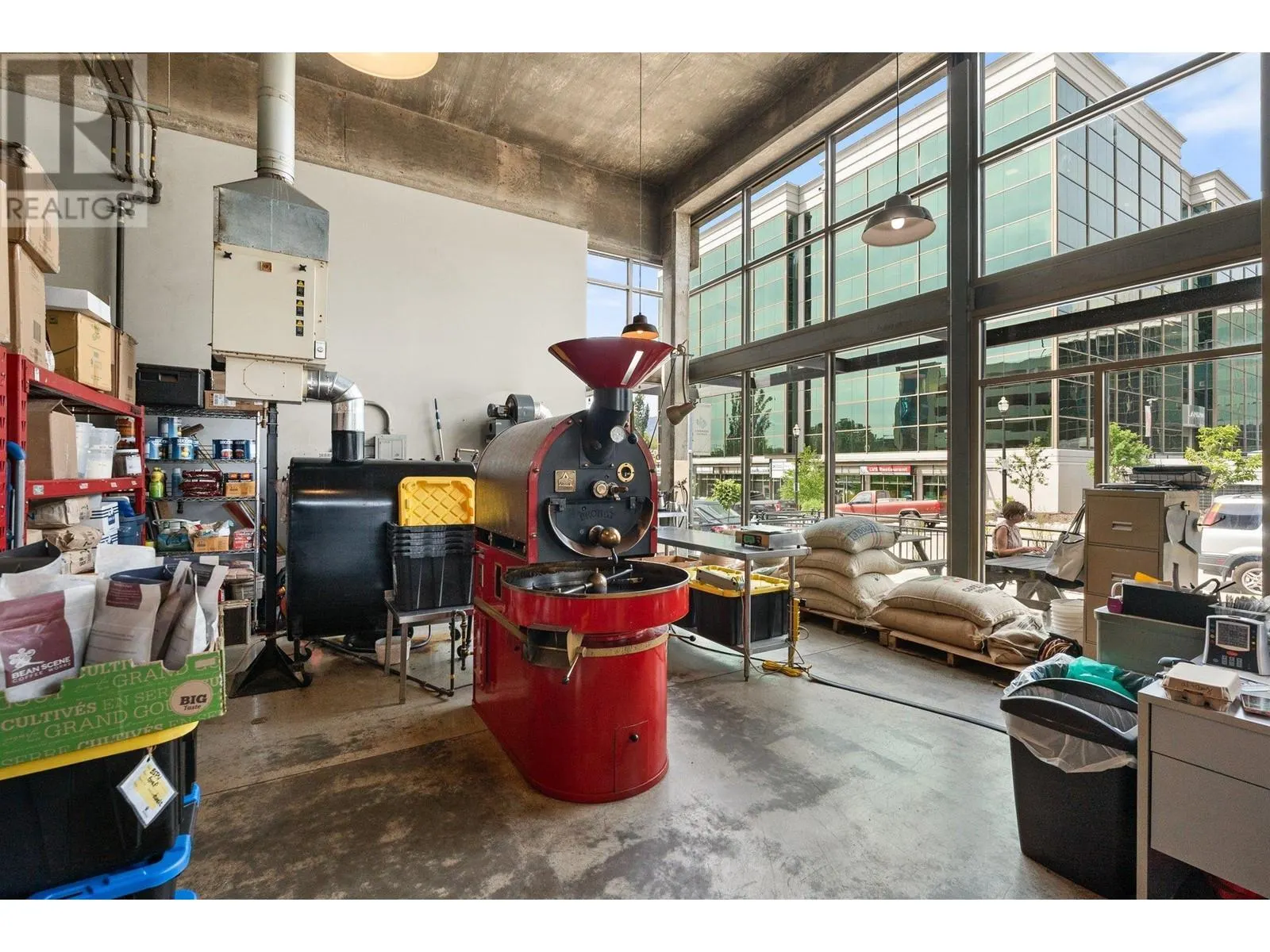 1615 Dickson Avenue Unit# 100