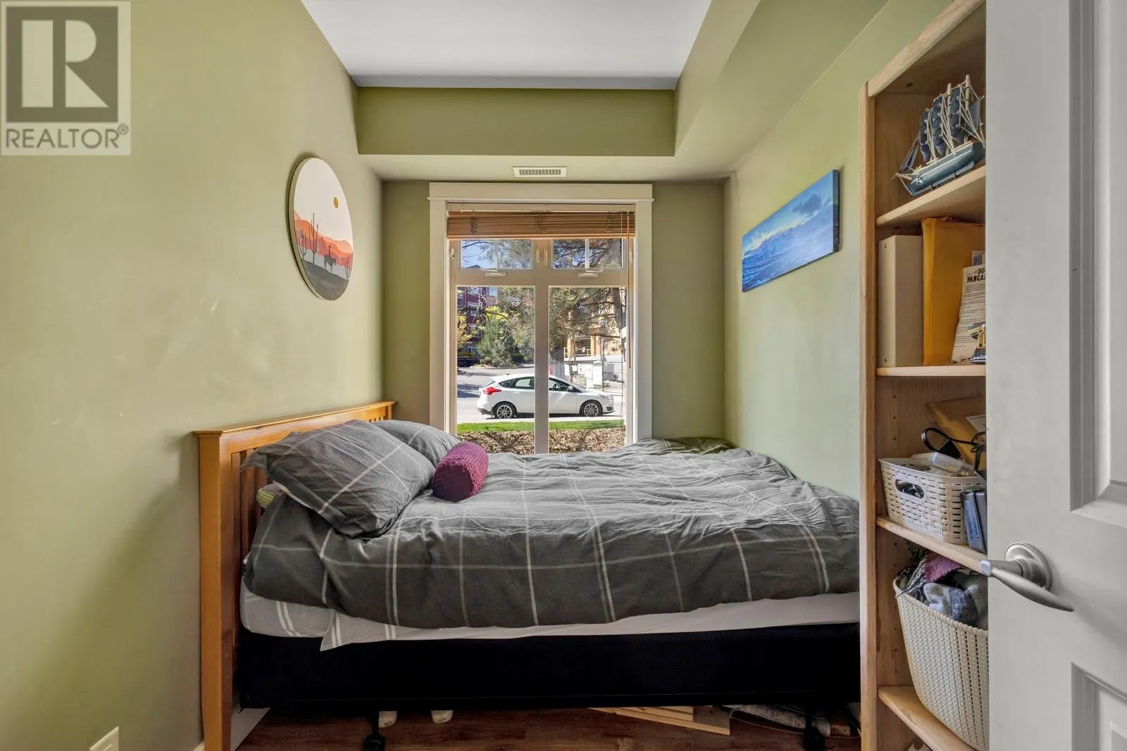 2551 Shoreline Drive Unit# 113